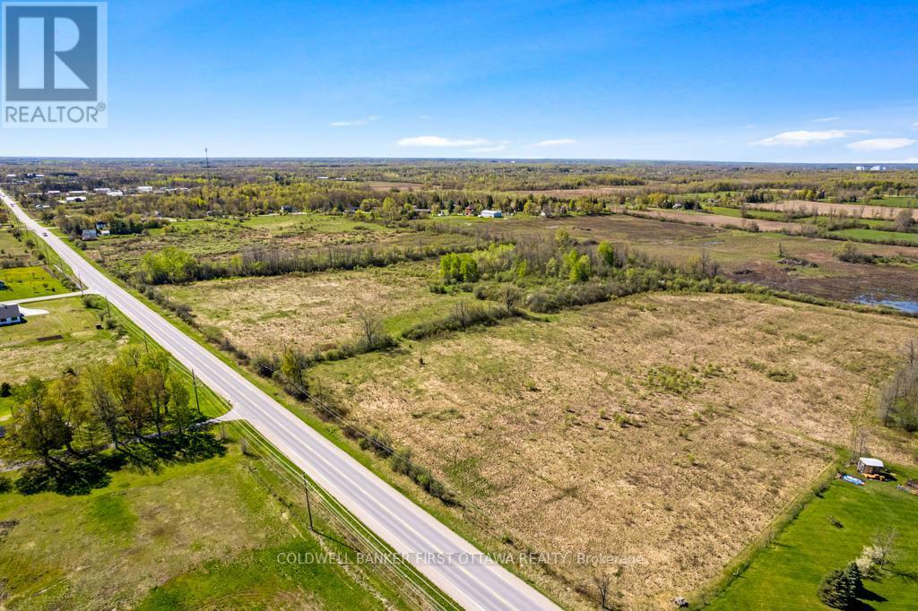 TAY VALLEY, Ontario, K7H 3C9, CA, ,Residential,For Sale,1867366