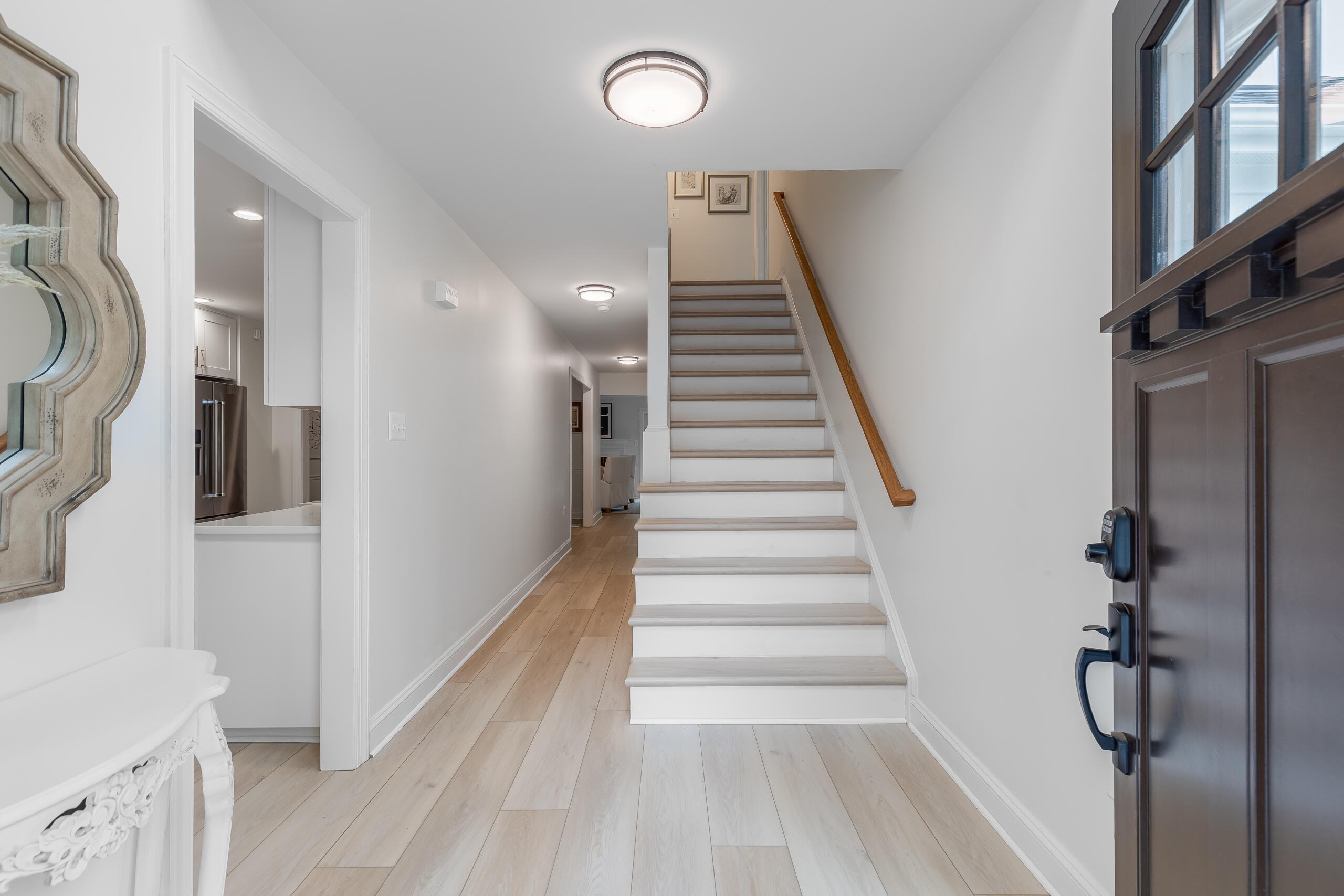  215 Andover Court Northeast, Leesburg, VA 20176 - 物件實景
