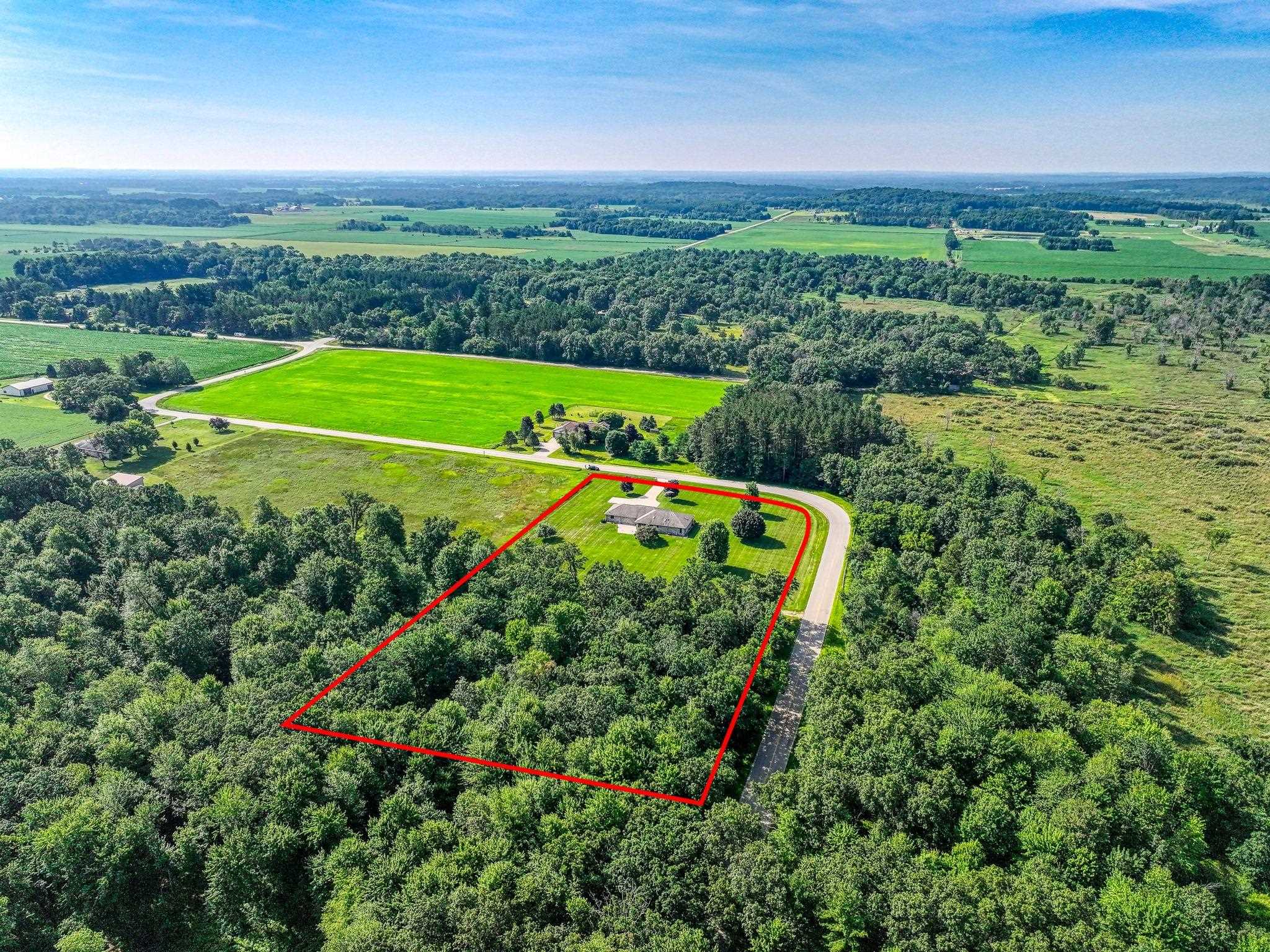 Redgranite, Wisconsin, 54970, United States, 3 Bedrooms Bedrooms, ,3 BathroomsBathrooms,Residential,For Sale,1982577