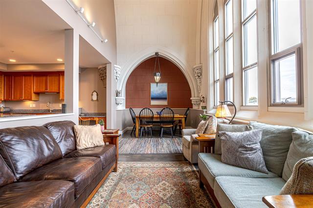 Concord, New Hampshire, 03301, United States, 3 Bedrooms Bedrooms, ,2 BathroomsBathrooms,Residential,For Sale,1986061