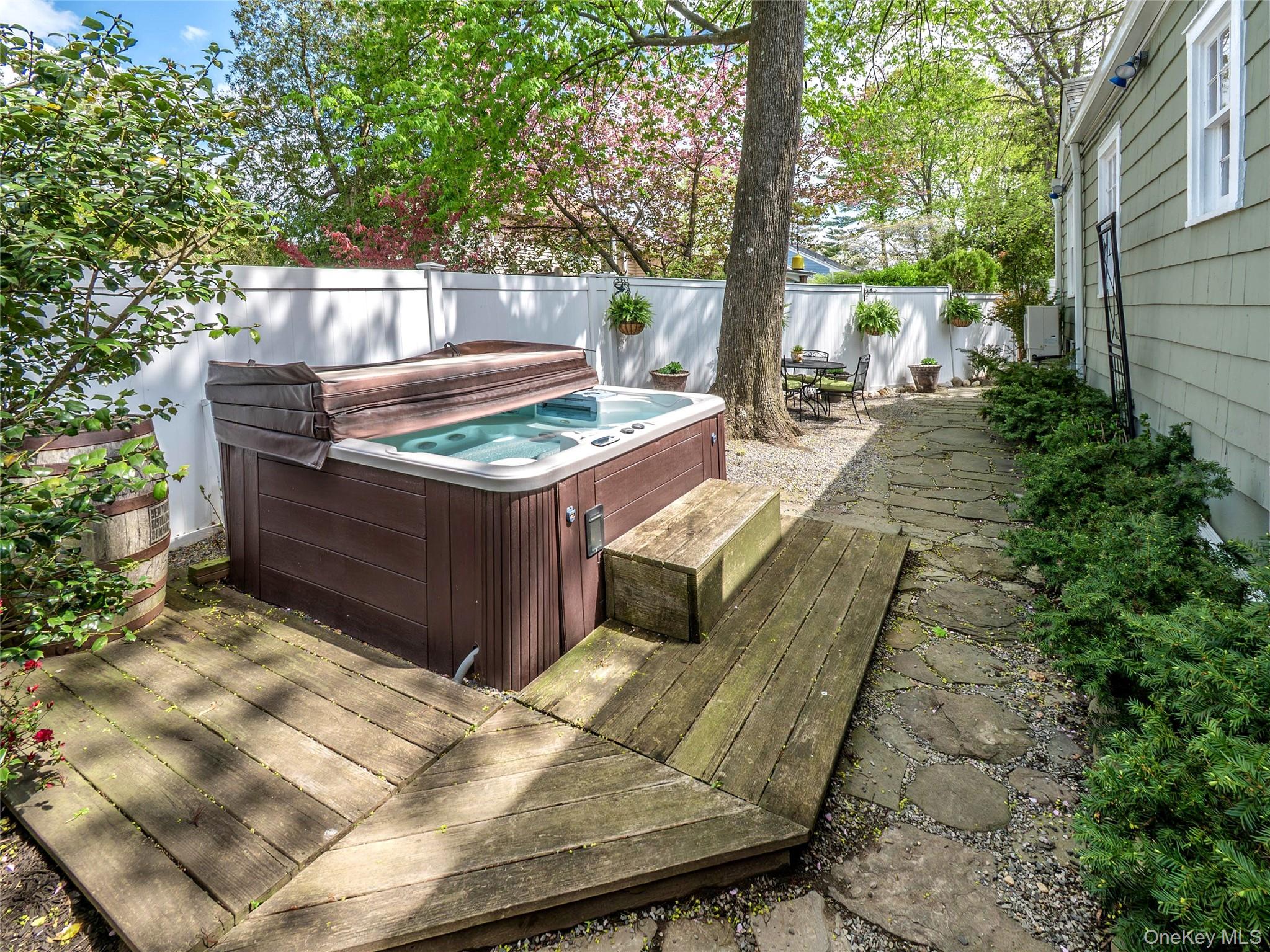  3 Duke Place, Glen Cove, NY, 11542 - 物件實景