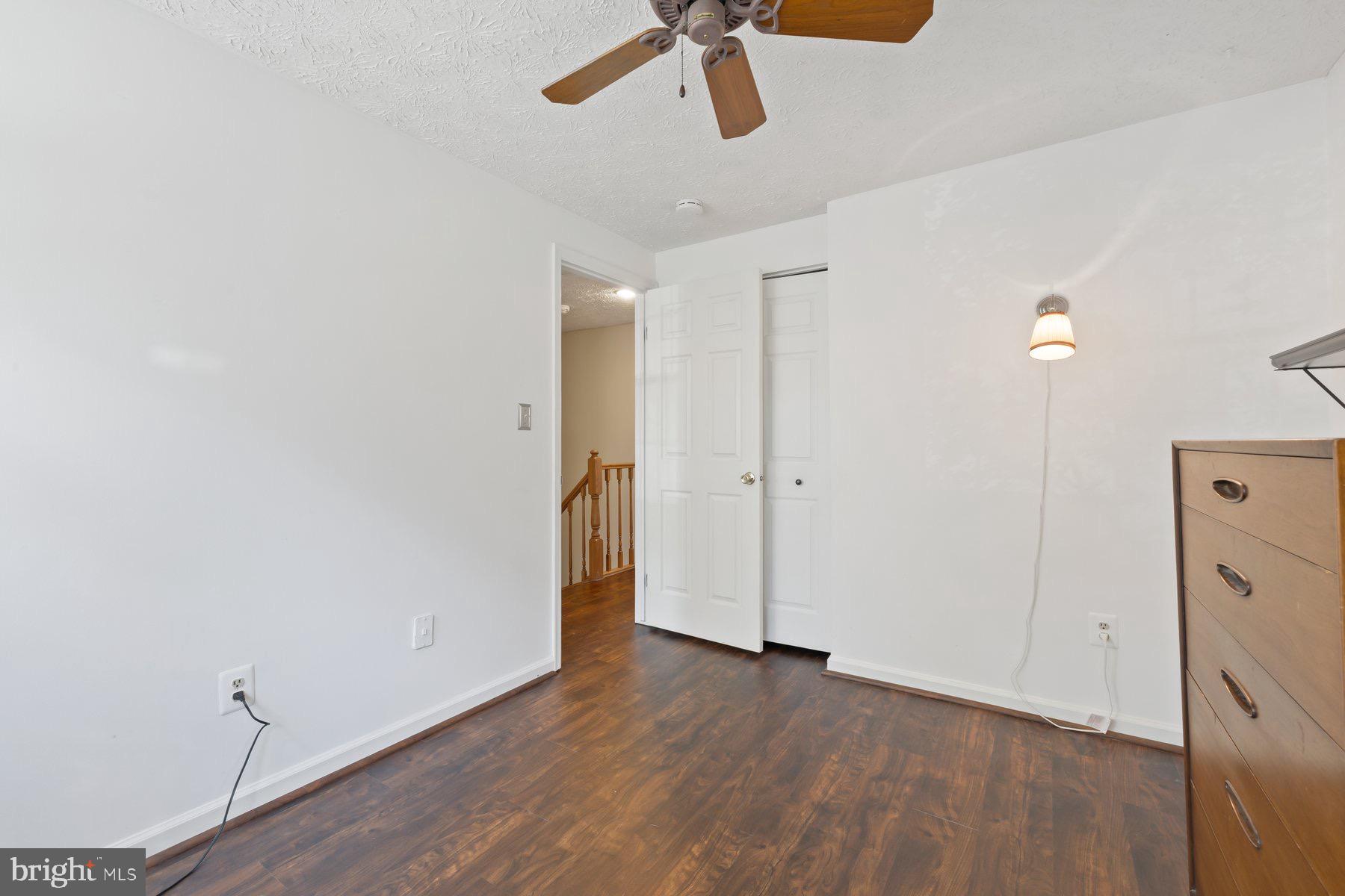 Centreville, Virginia, 20121, United States, 3 Bedrooms Bedrooms, ,4 BathroomsBathrooms,Residential,For Sale,1974352