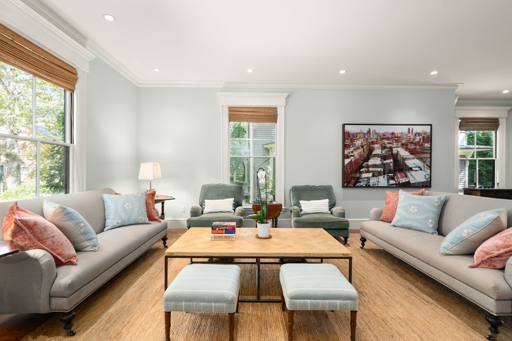 Cambridge, Massachusetts, 02140, United States, 4 Bedrooms Bedrooms, ,4 BathroomsBathrooms,Residential,For Sale,1947050