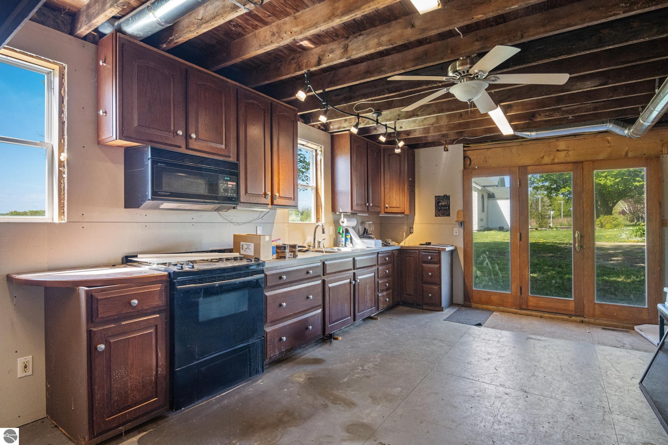 Traverse City, Michigan, 49686, United States, 4 Bedrooms Bedrooms, ,2 BathroomsBathrooms,Residential,For Sale,1914365
