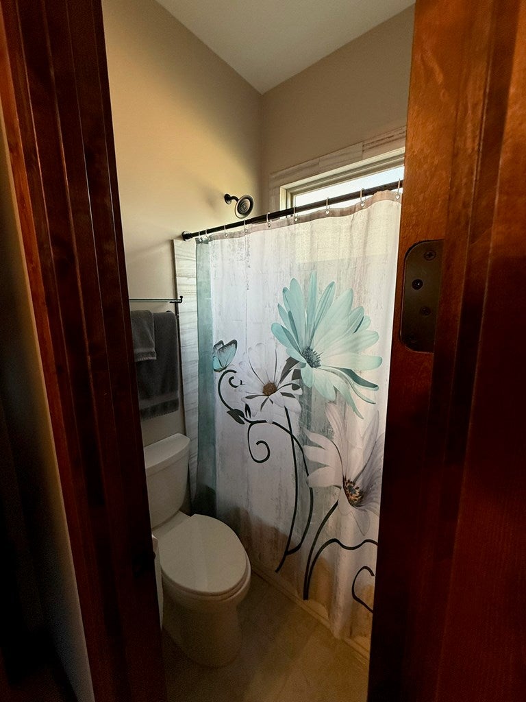 Young Harris, Georgia, 30582, United States, 3 Bedrooms Bedrooms, ,3 BathroomsBathrooms,Residential,For Sale,2013393