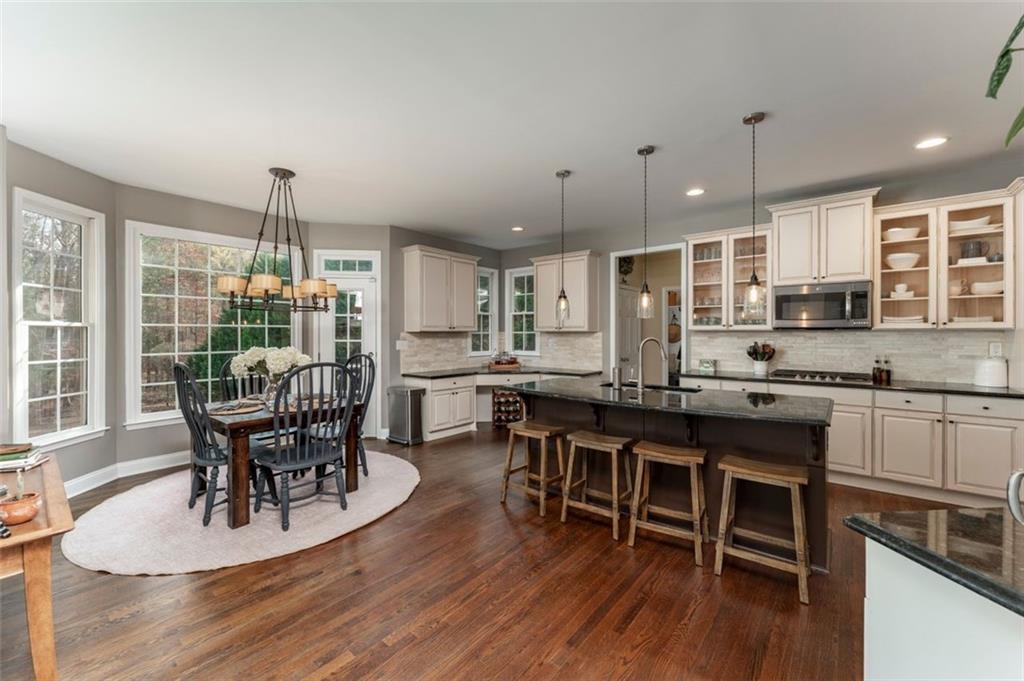 Marietta, Georgia, 30064, United States, 5 Bedrooms Bedrooms, ,5 BathroomsBathrooms,Residential,For Sale,2003371