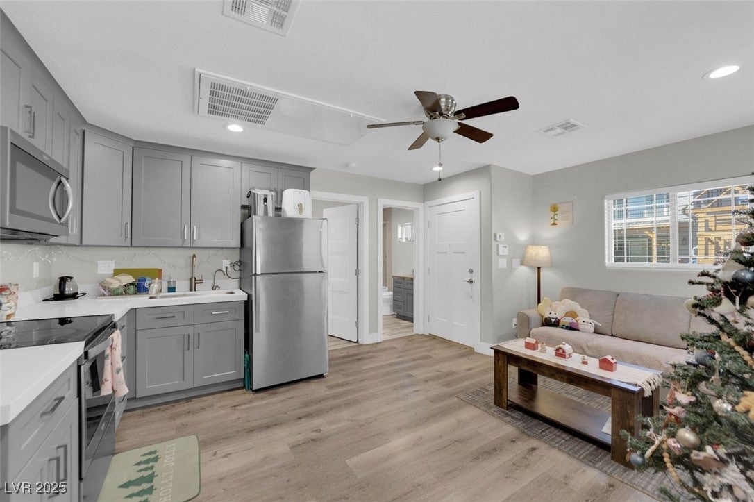 North Las Vegas, Nevada, 89032, United States, 4 Bedrooms Bedrooms, ,4 BathroomsBathrooms,Residential,For Sale,2001243