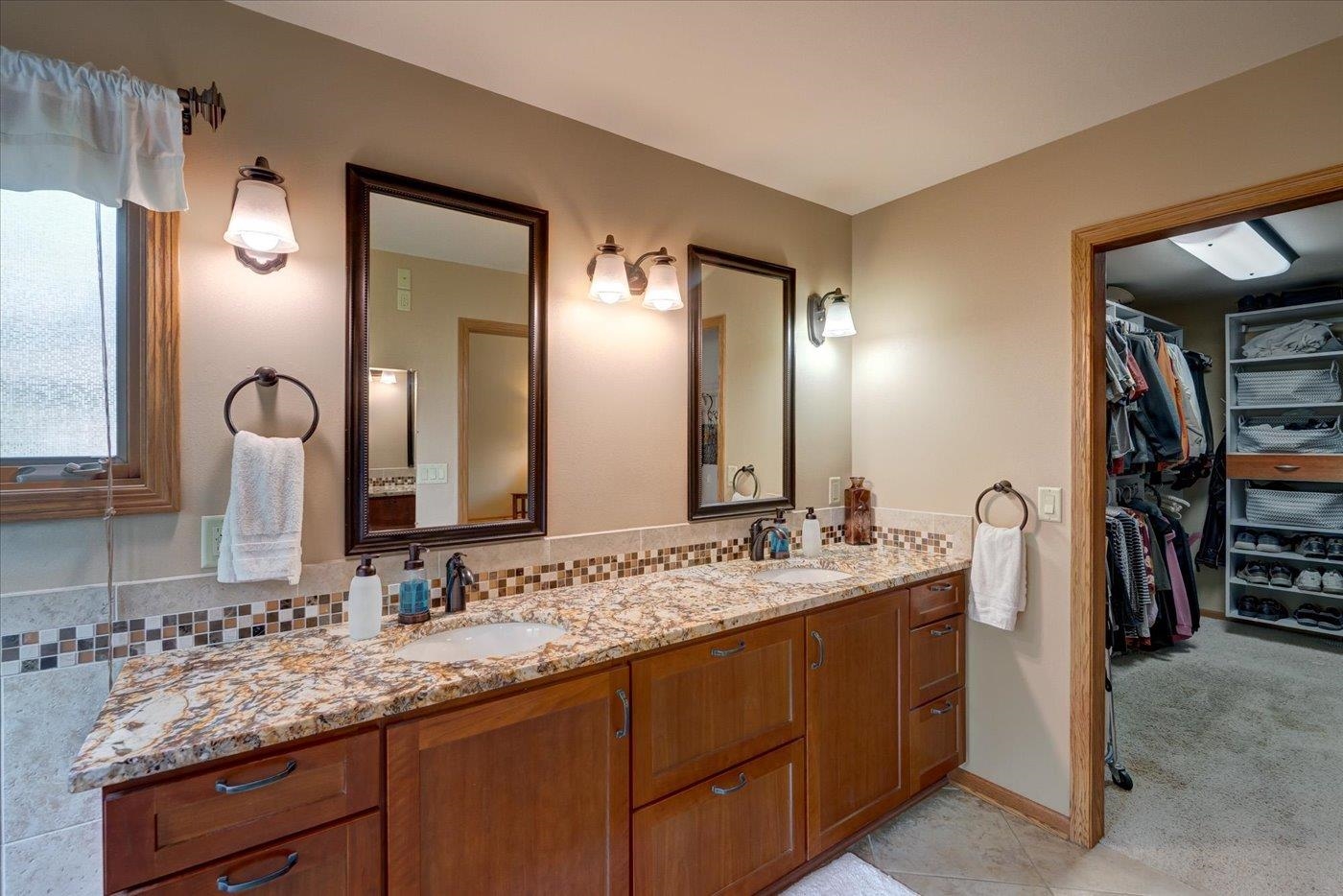 Fitchburg, Wisconsin, 53711, United States, 4 Bedrooms Bedrooms, ,4 BathroomsBathrooms,Residential,For Sale,1977409