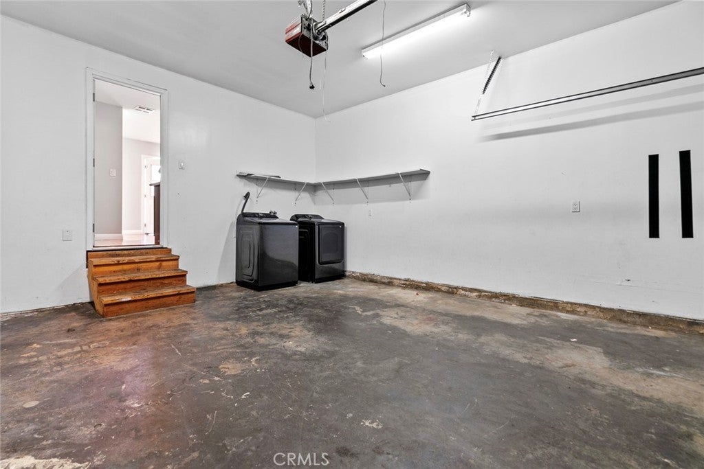 Sun Valley, California, 91352, United States, 5 Bedrooms Bedrooms, ,3 BathroomsBathrooms,Residential,For Sale,1987876