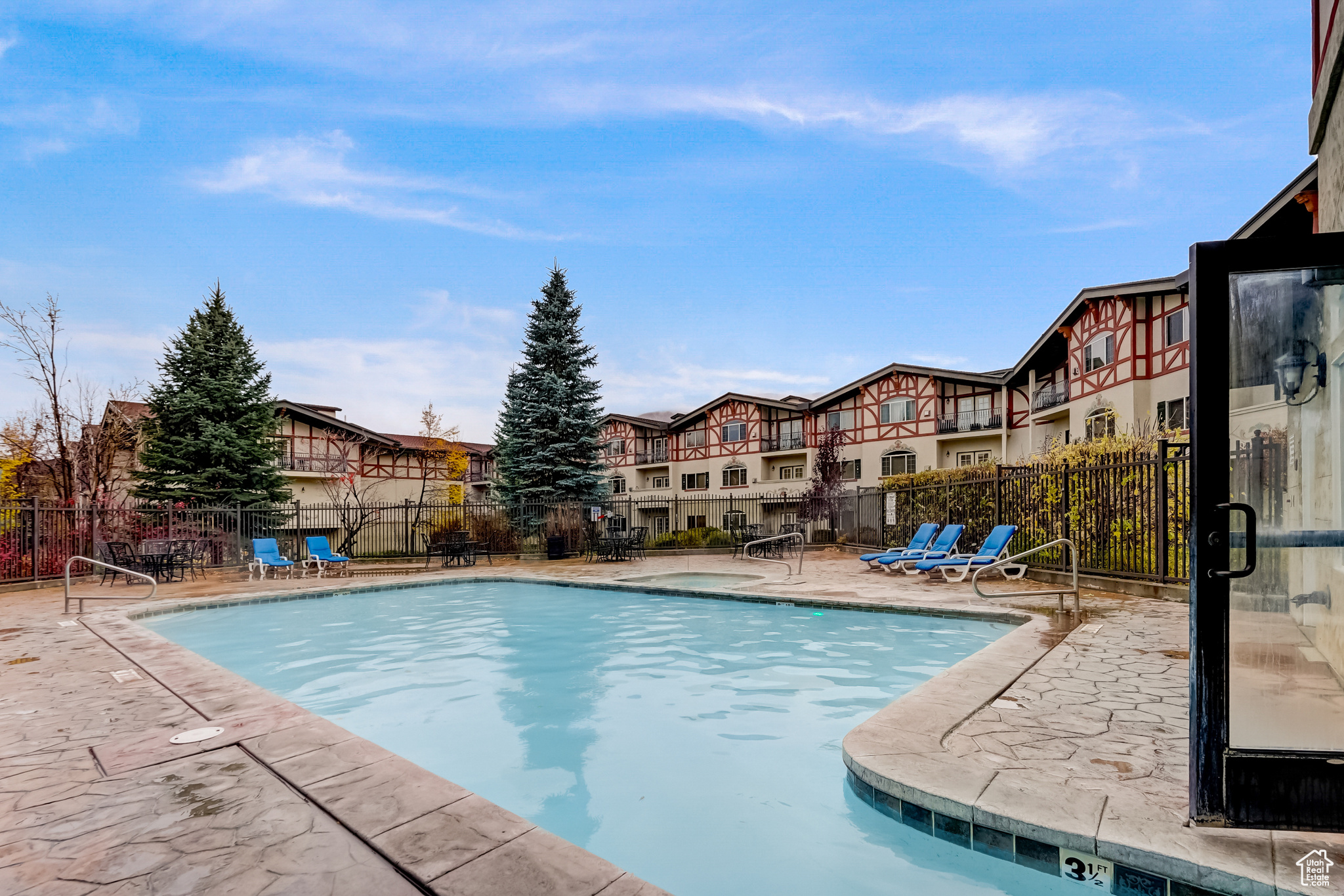 Midway, Utah, 84049, United States, 3 Bedrooms Bedrooms, ,3 BathroomsBathrooms,Residential,For Sale,1827557