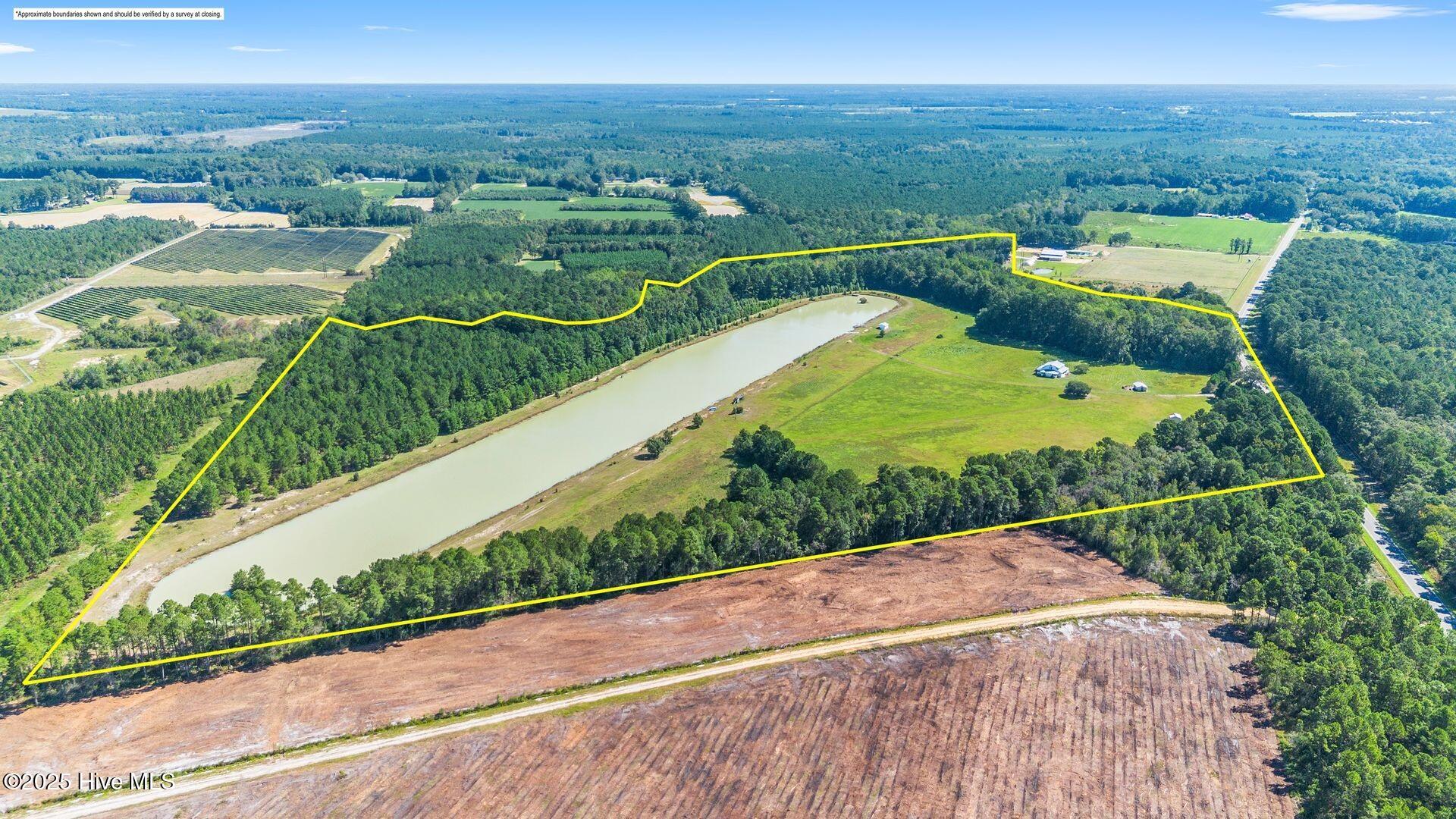 Harrells, North Carolina, 28444, United States, 4 Bedrooms Bedrooms, ,5 BathroomsBathrooms,Residential,For Sale,1955084