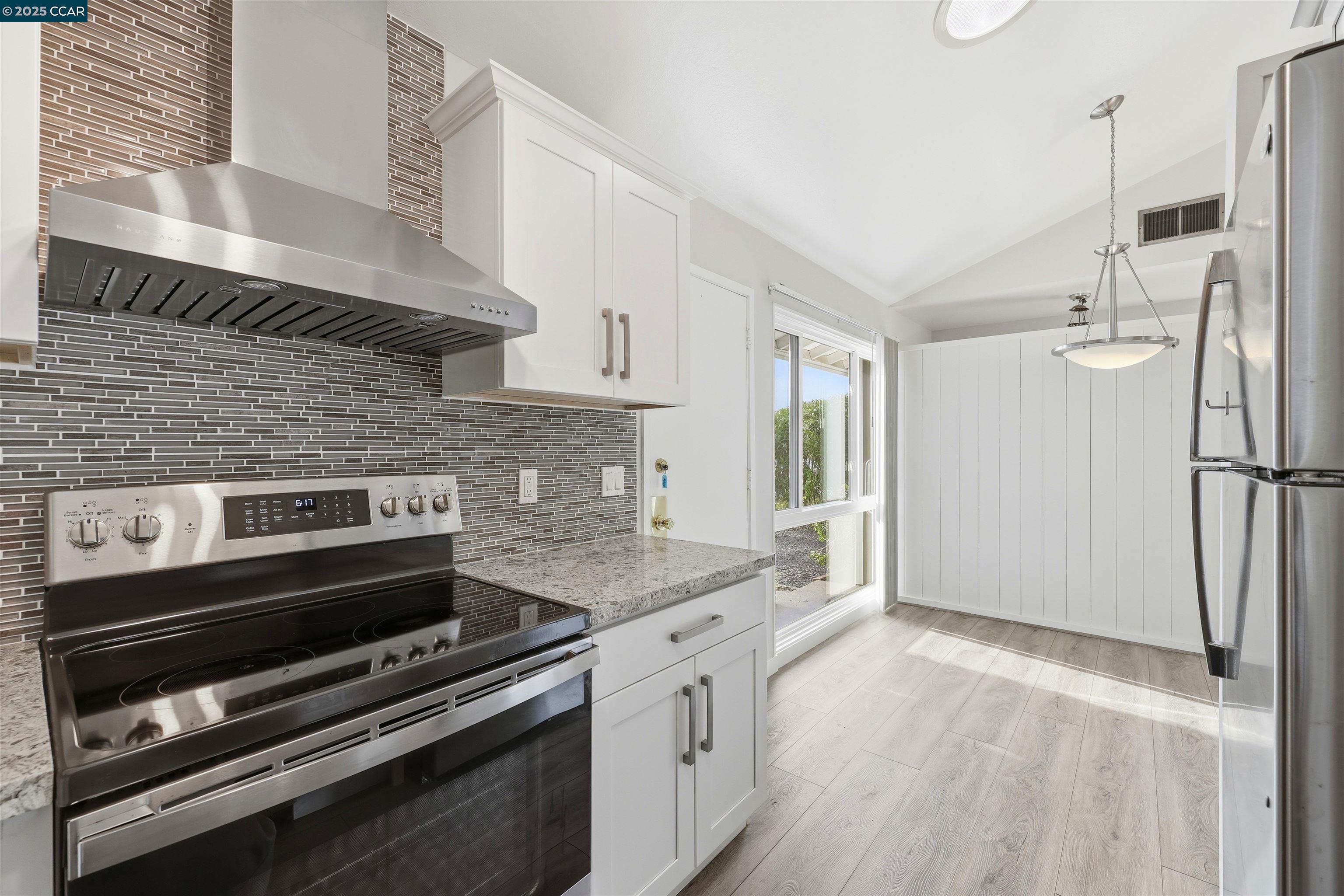 Richmond, California, 94806, United States, 3 Bedrooms Bedrooms, ,2 BathroomsBathrooms,Residential,For Sale,1989695