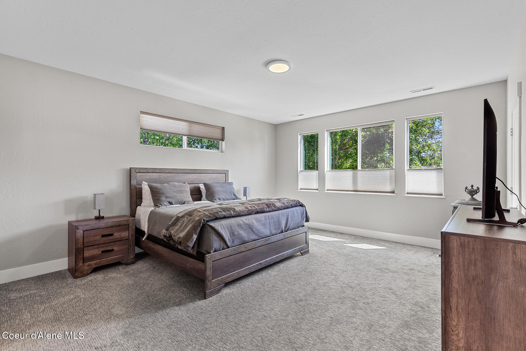 Coeur d'Alene, Idaho, 83814, United States, 4 Bedrooms Bedrooms, ,3 BathroomsBathrooms,Residential,For Sale,2035342