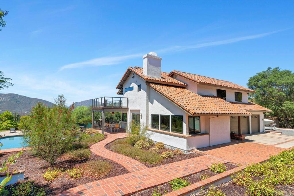 Escondido, California, 92029, United States, 3 Bedrooms Bedrooms, ,3 BathroomsBathrooms,Residential,For Sale,1905867