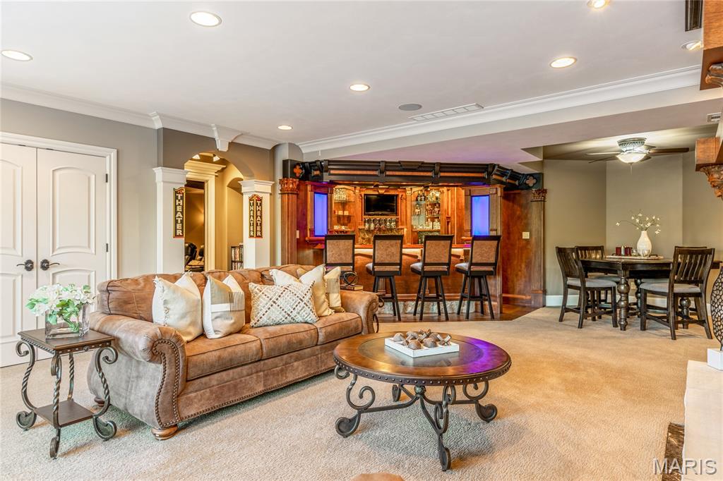 St Charles, Missouri, 63304, United States, 4 Bedrooms Bedrooms, ,6 BathroomsBathrooms,Residential,For Sale,1992889