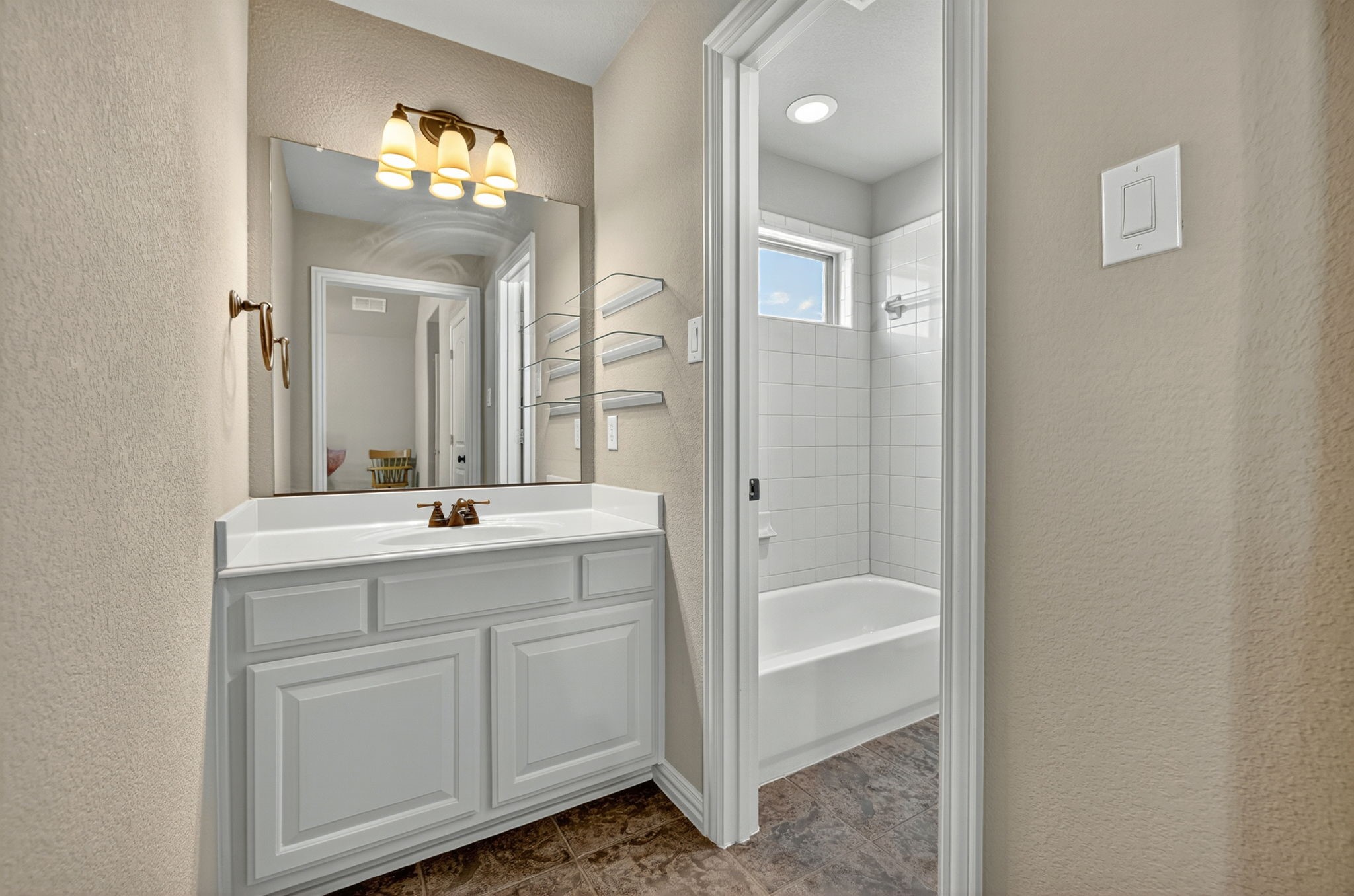 Frisco, Texas, 75033, United States, 4 Bedrooms Bedrooms, ,4 BathroomsBathrooms,Residential,For Sale,1949811