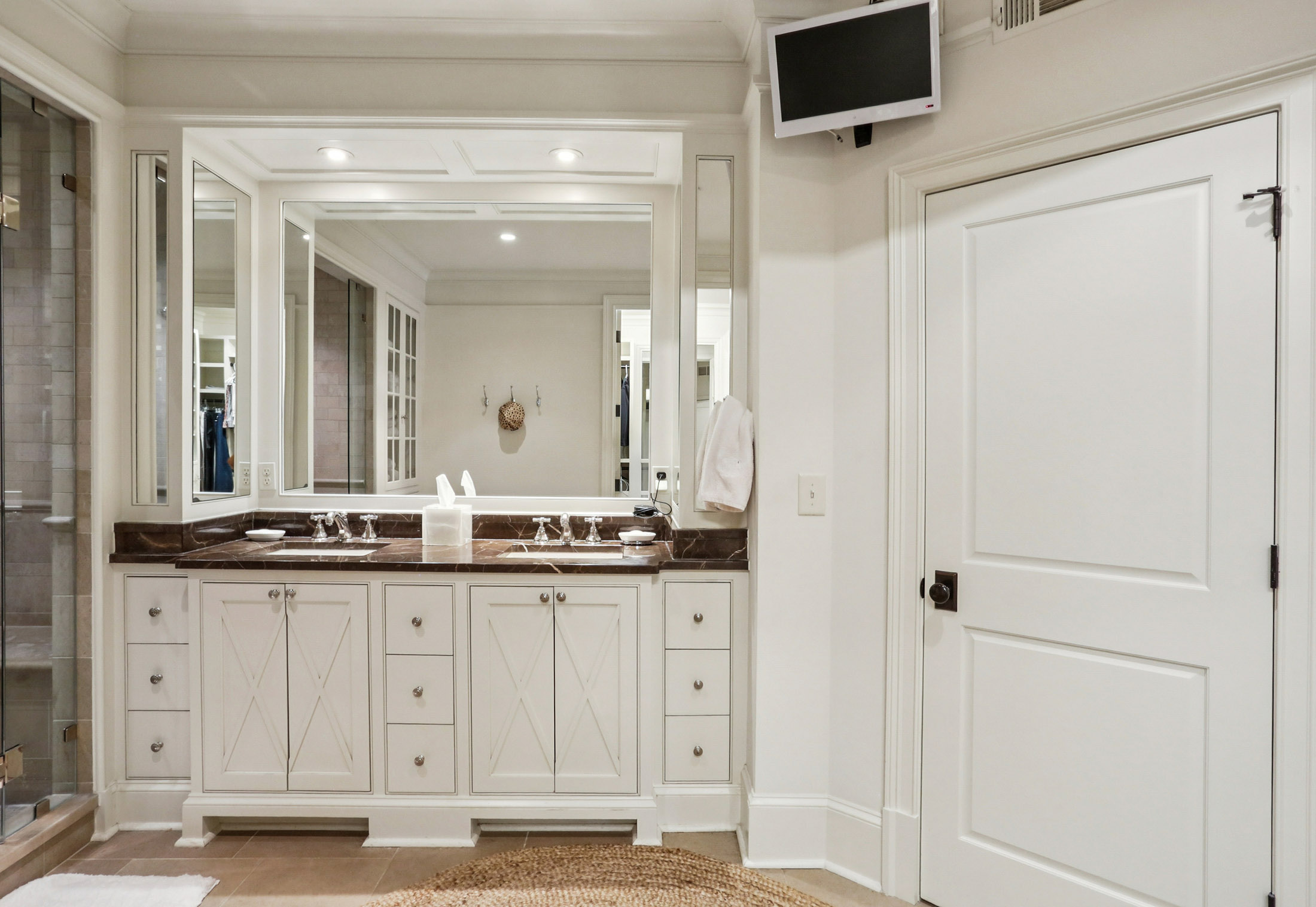  Exceptional Garden Hills Townhome Combines Luxury, Location and Lifestyle - 物件實景