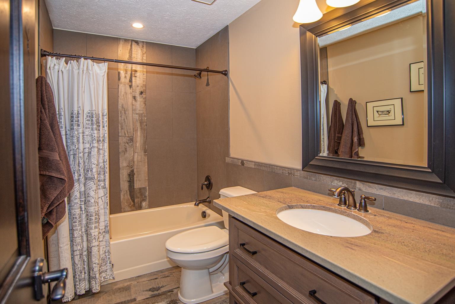 Colbert, Washington, 99005, United States, 5 Bedrooms Bedrooms, ,4 BathroomsBathrooms,Residential,For Sale,1974810