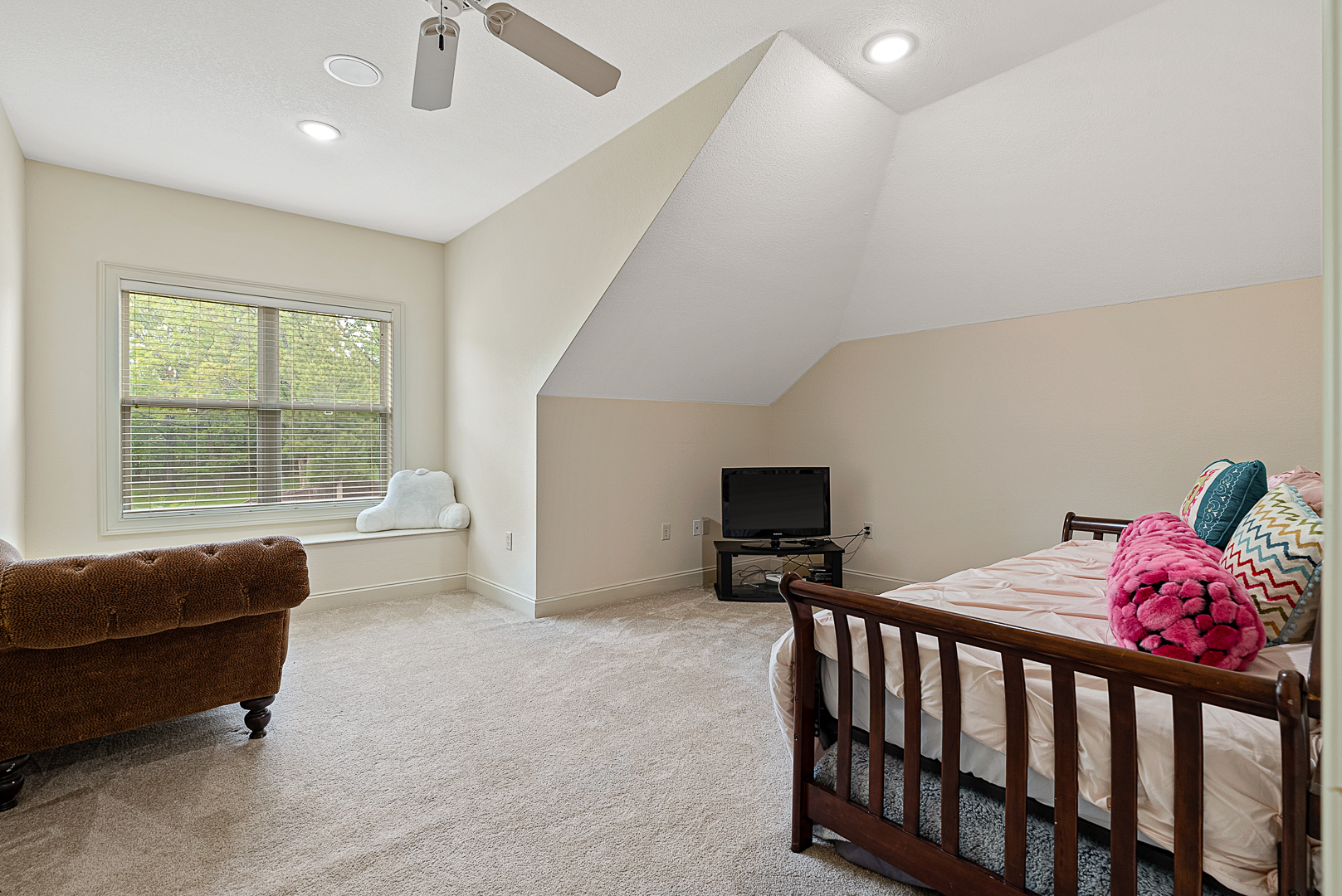 Jonesboro, Arkansas, 72404, United States, 7 Bedrooms Bedrooms, ,7 BathroomsBathrooms,Residential,For Sale,1804641