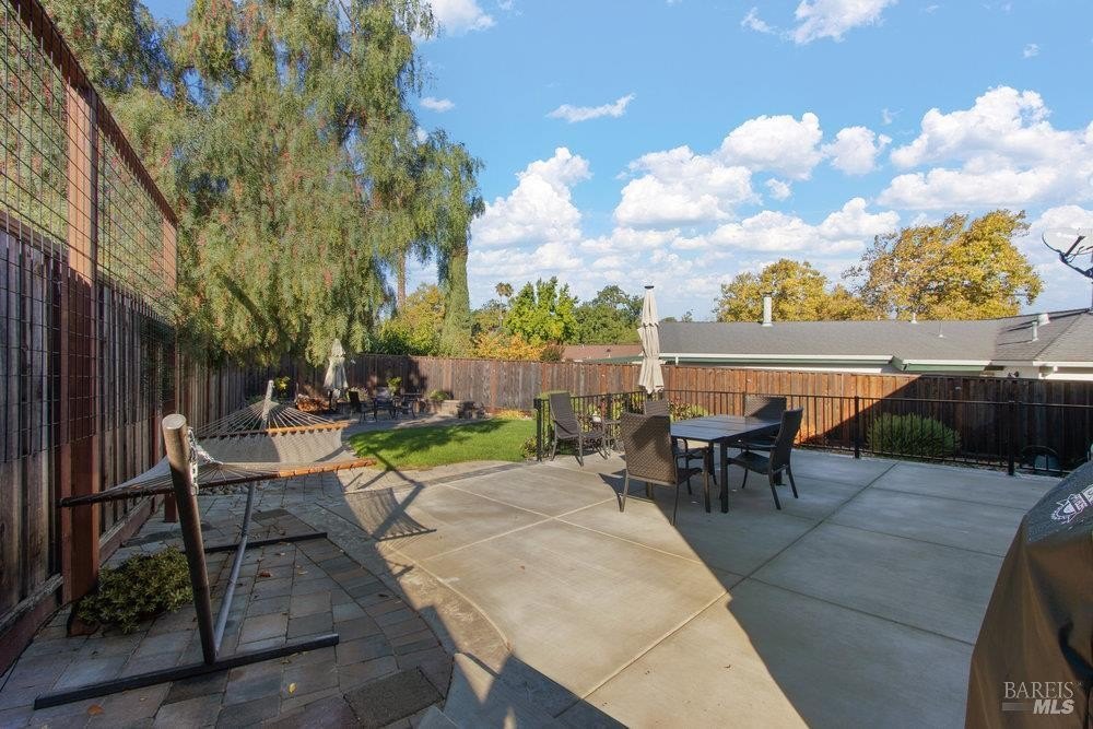 Benicia, California, 94510, United States, 2 Bedrooms Bedrooms, ,1 BathroomBathrooms,Residential,For Sale,1966169