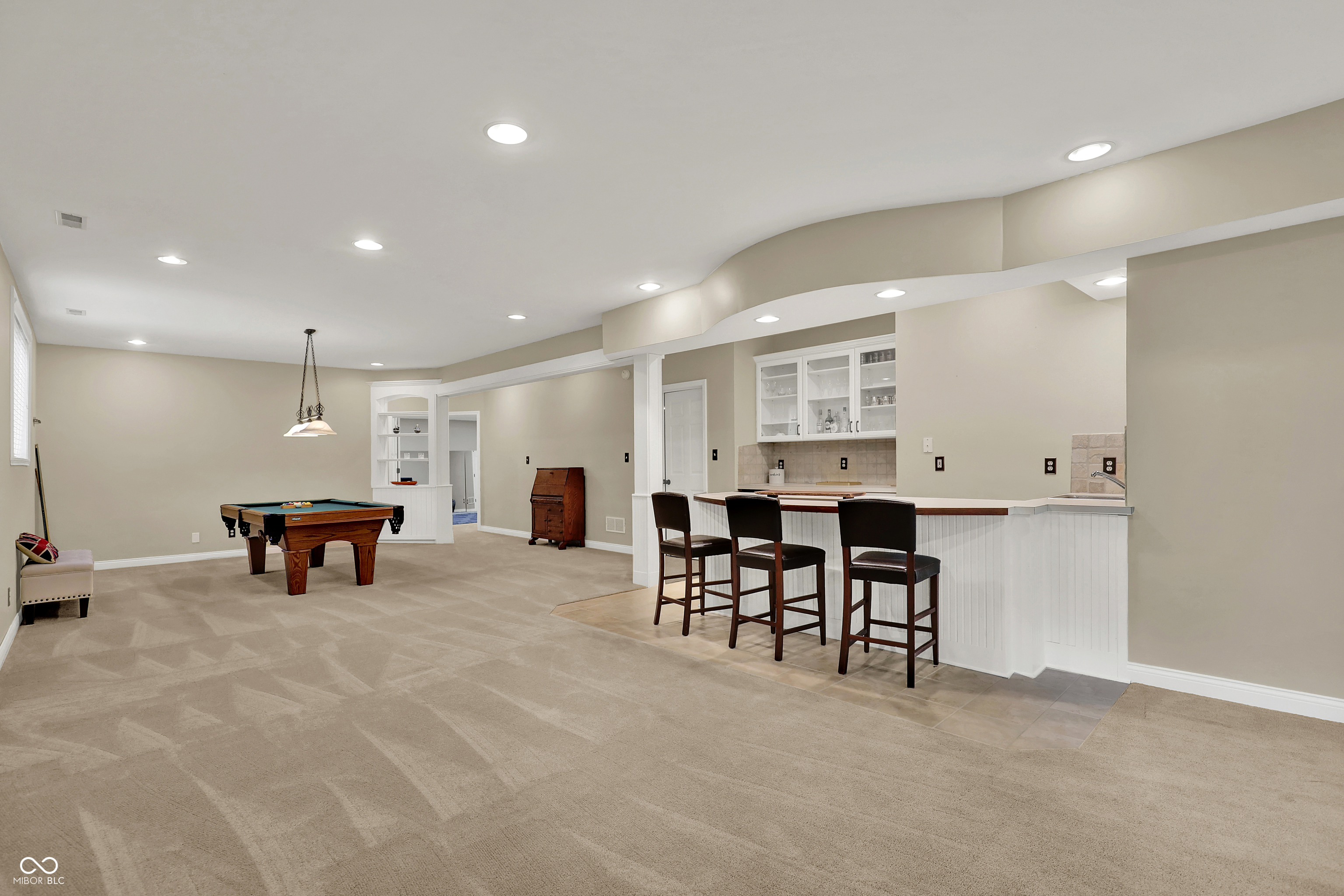 Zionsville, Indiana, 46077, United States, 5 Bedrooms Bedrooms, ,5 BathroomsBathrooms,Residential,For Sale,1978641