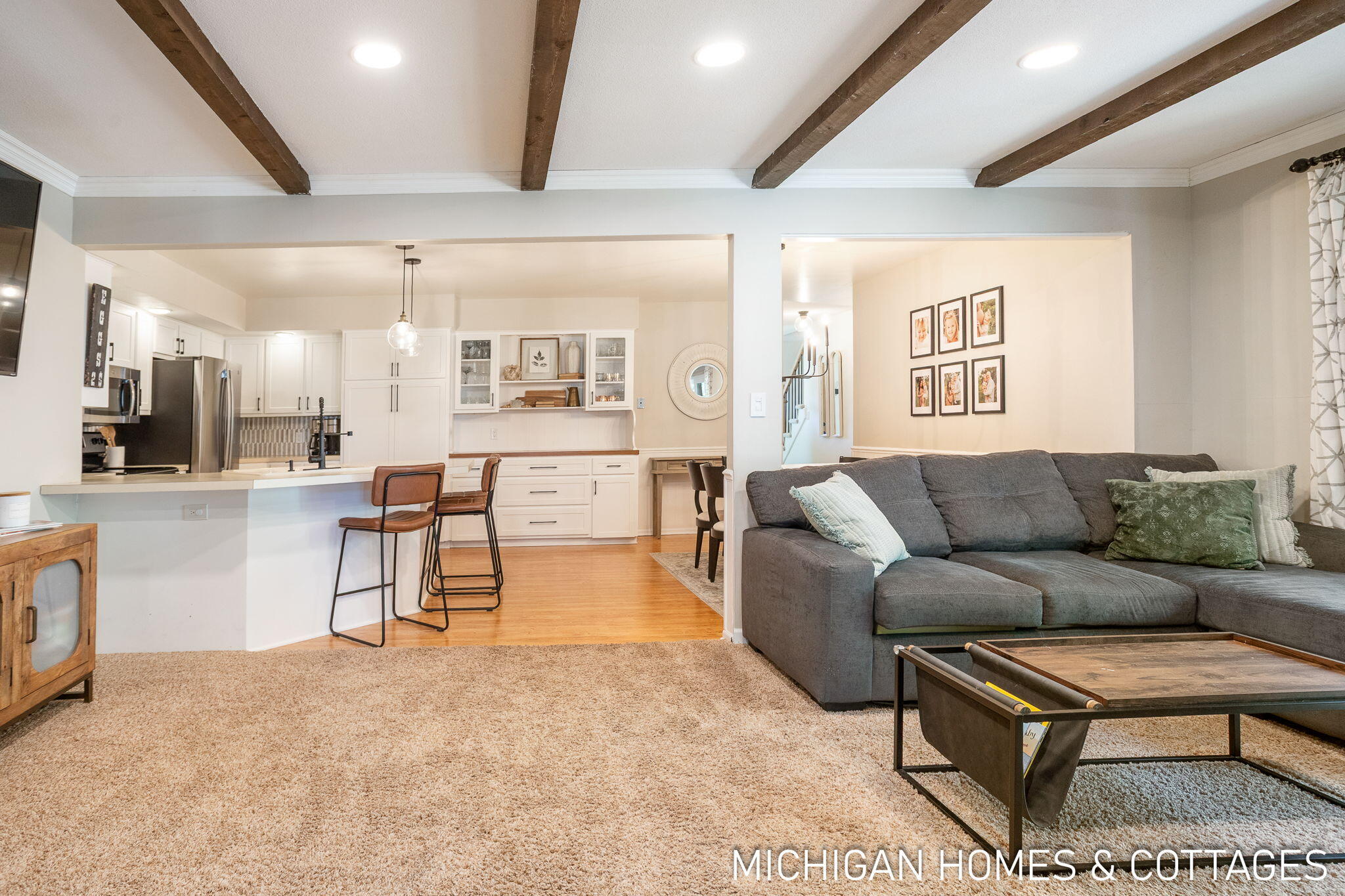 Jenison, Michigan, 49428, United States, 4 Bedrooms Bedrooms, ,3 BathroomsBathrooms,Residential,For Sale,1932274