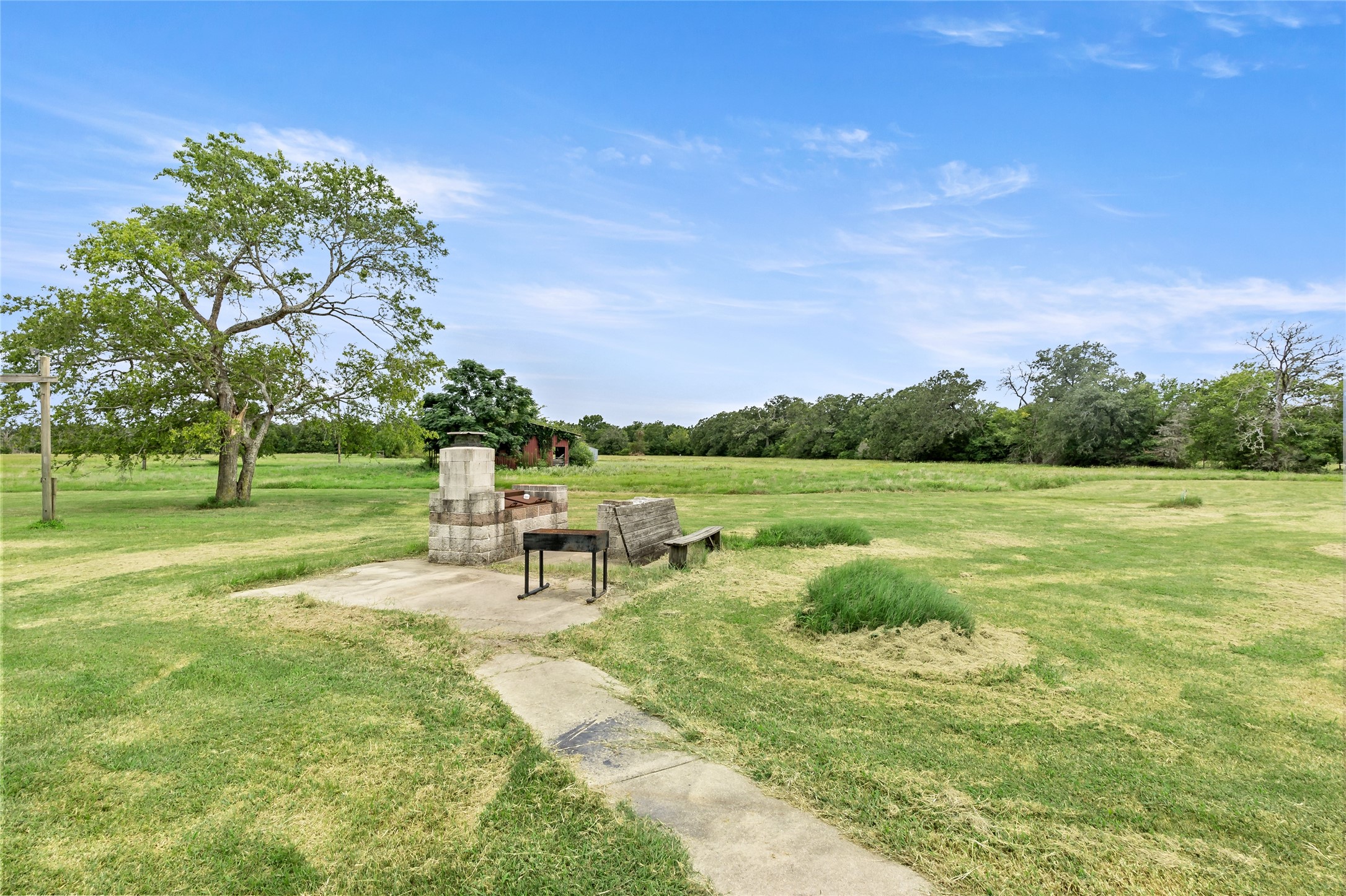 Bryan, Texas, 77808, United States, 3 Bedrooms Bedrooms, ,3 BathroomsBathrooms,Residential,For Sale,1986317