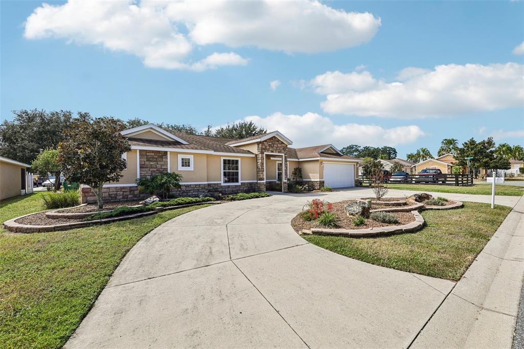 124th Pl, Oxford, FL 34484 #1