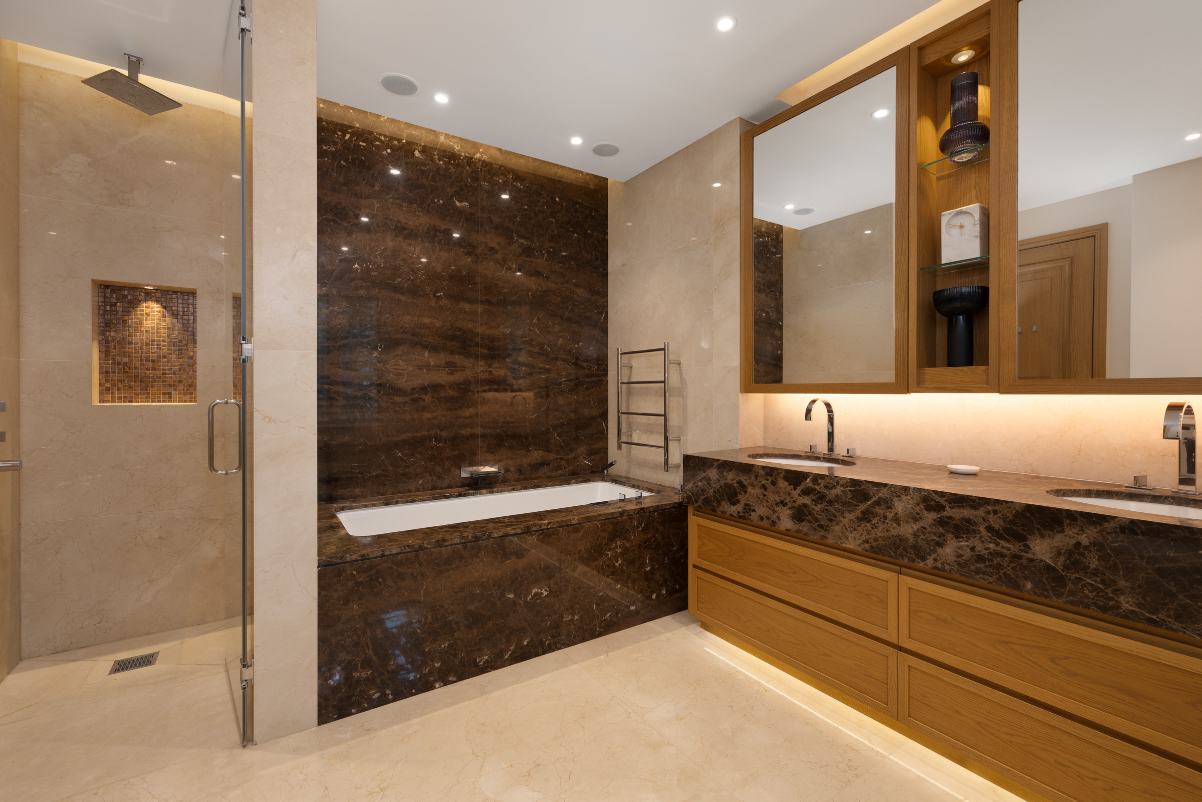  A Contemporary Chelsea House with Private Parking - 物件實景
