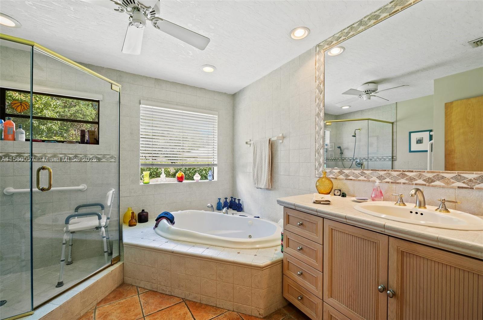 Pinecrest, Florida, 33156, United States, 2 Bedrooms Bedrooms, ,2 BathroomsBathrooms,Residential,For Sale,1885359