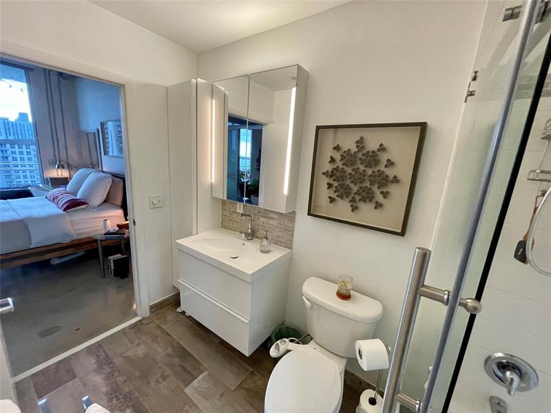 Miami, Florida, 33137, United States, 2 Bedrooms Bedrooms, ,2 BathroomsBathrooms,Residential,For Sale,1942065