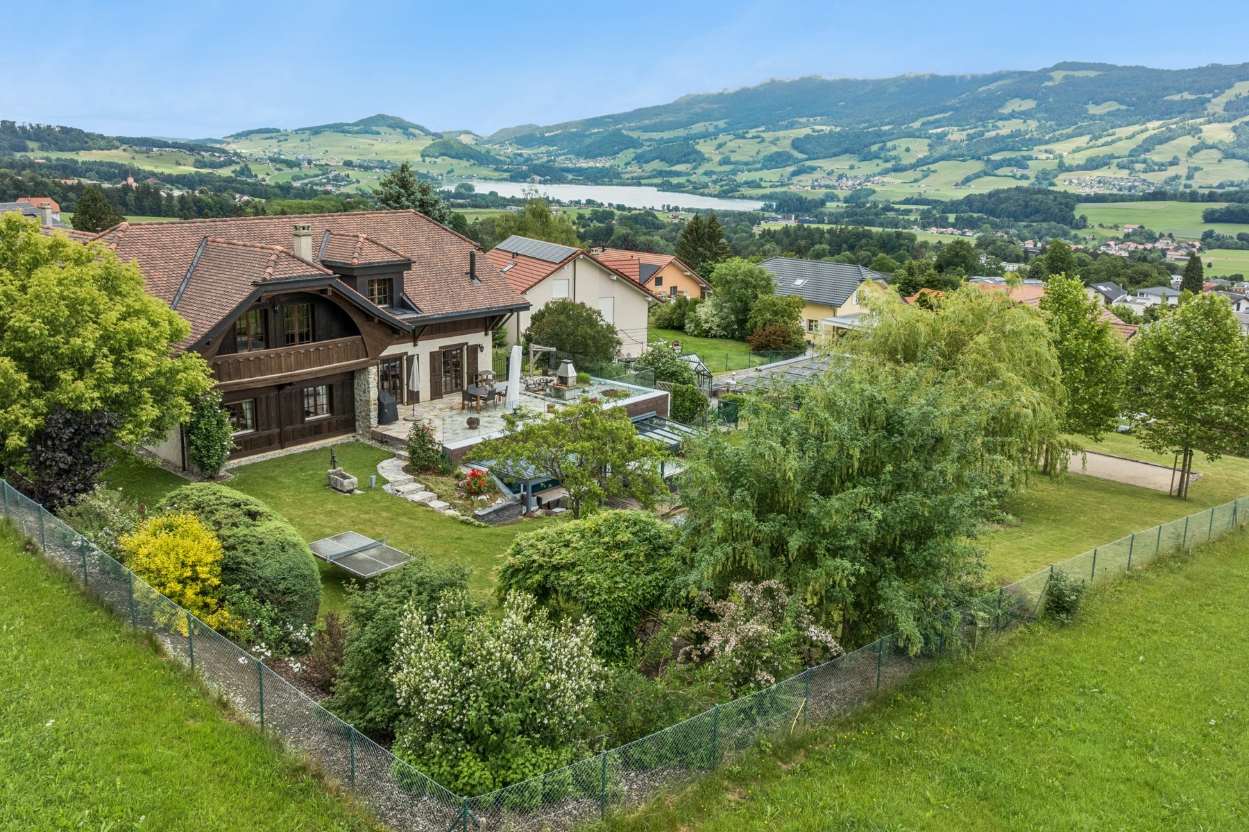  A magnificent, exceptional property located 10 minutes from Bulle and 20 minutes - 物件實景