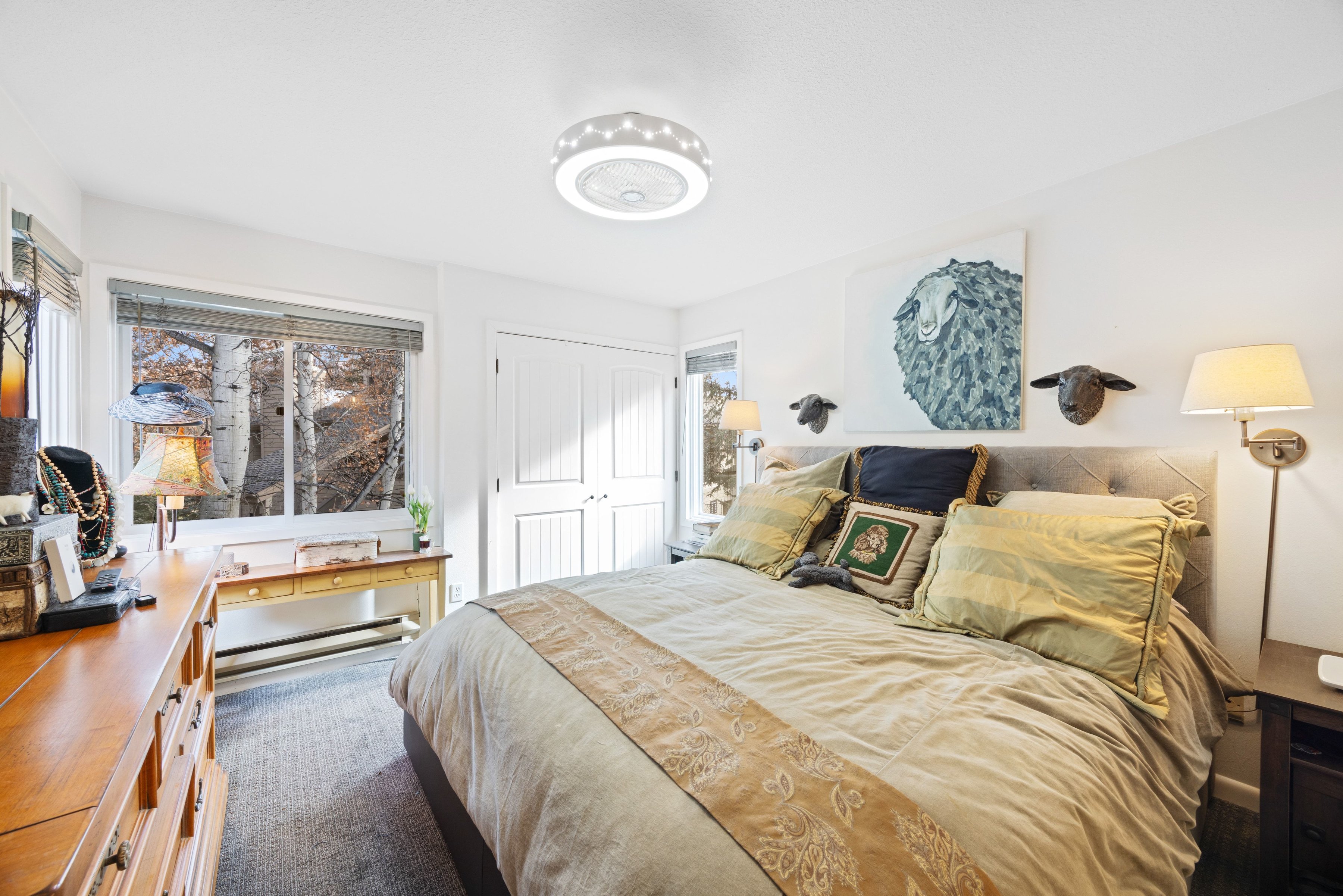  Beautifully Updated Two-Bedroom Elkhorn Condominium - 物件實景
