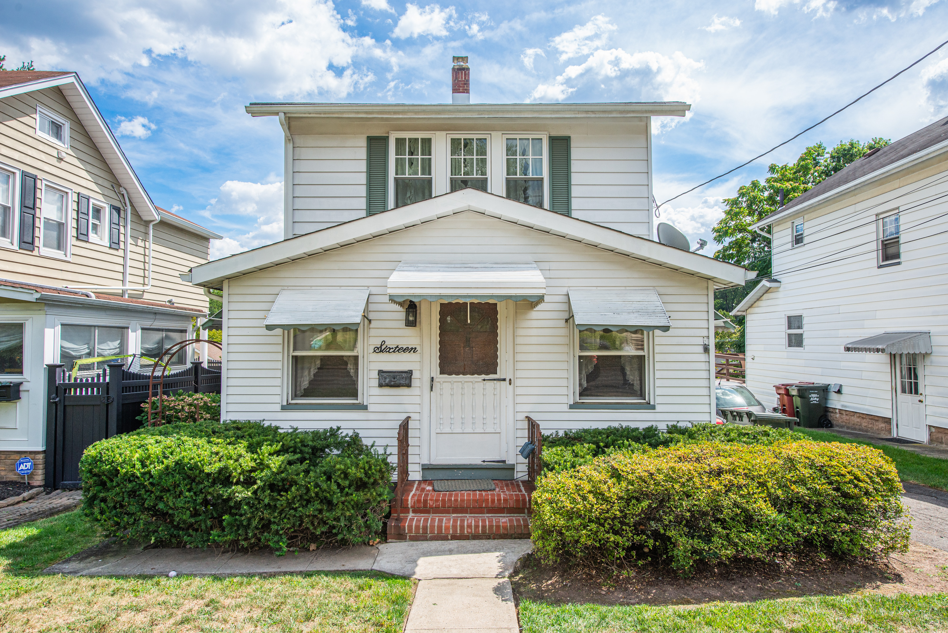 Nutley, New Jersey, 07110, United States, 3 Bedrooms Bedrooms, ,2 BathroomsBathrooms,Residential,For Sale,1935440