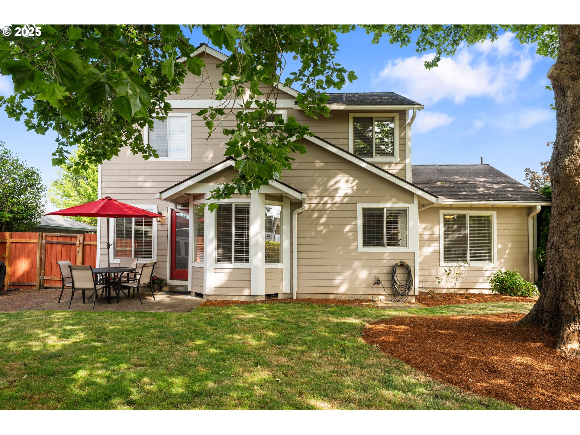 Hillsboro, Oregon, 97124, United States, 3 Bedrooms Bedrooms, ,2 BathroomsBathrooms,Residential,For Sale,1865919