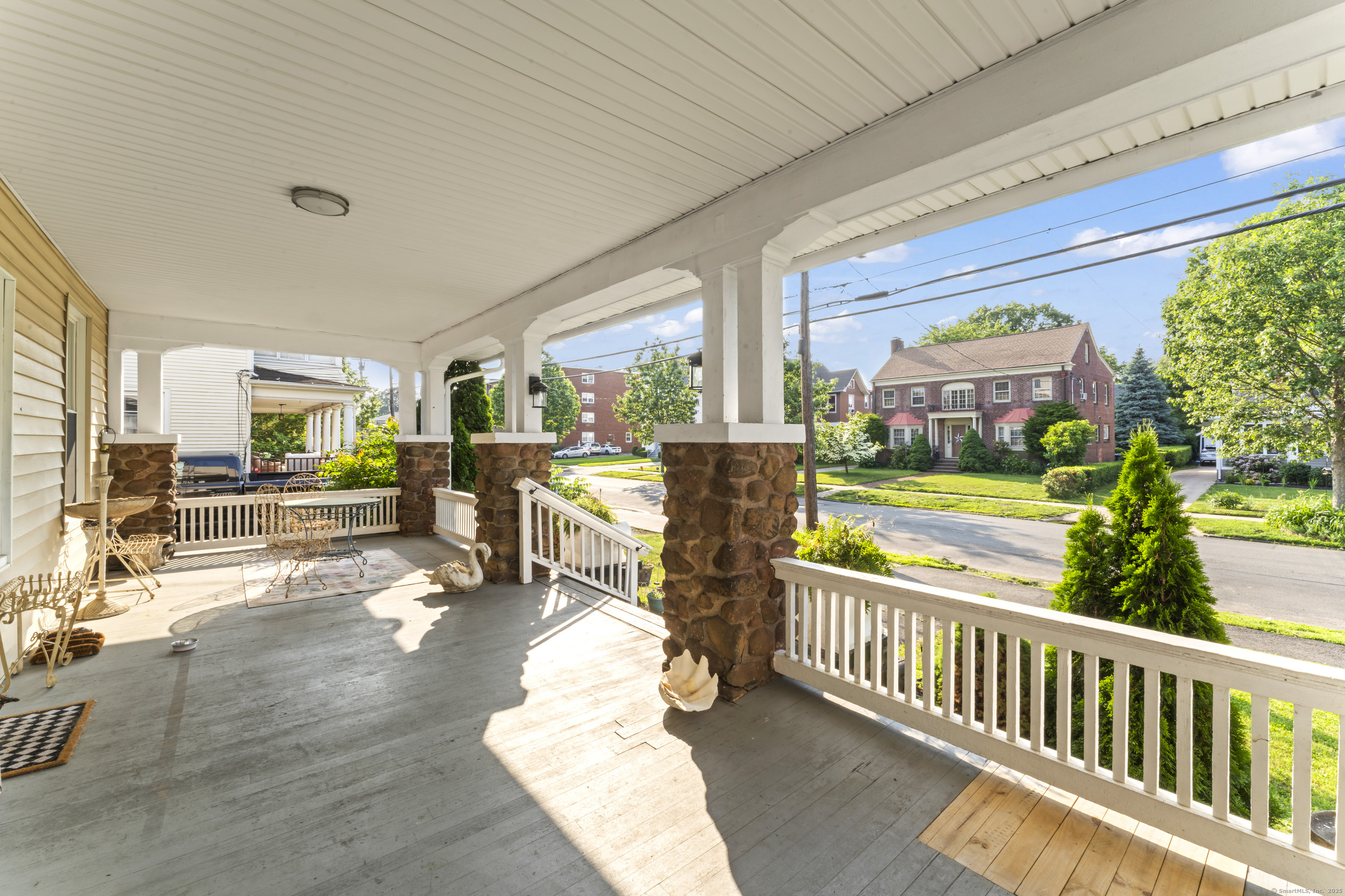 West Haven, Connecticut, 06516, United States, 5 Bedrooms Bedrooms, ,2 BathroomsBathrooms,Residential,For Sale,1858012