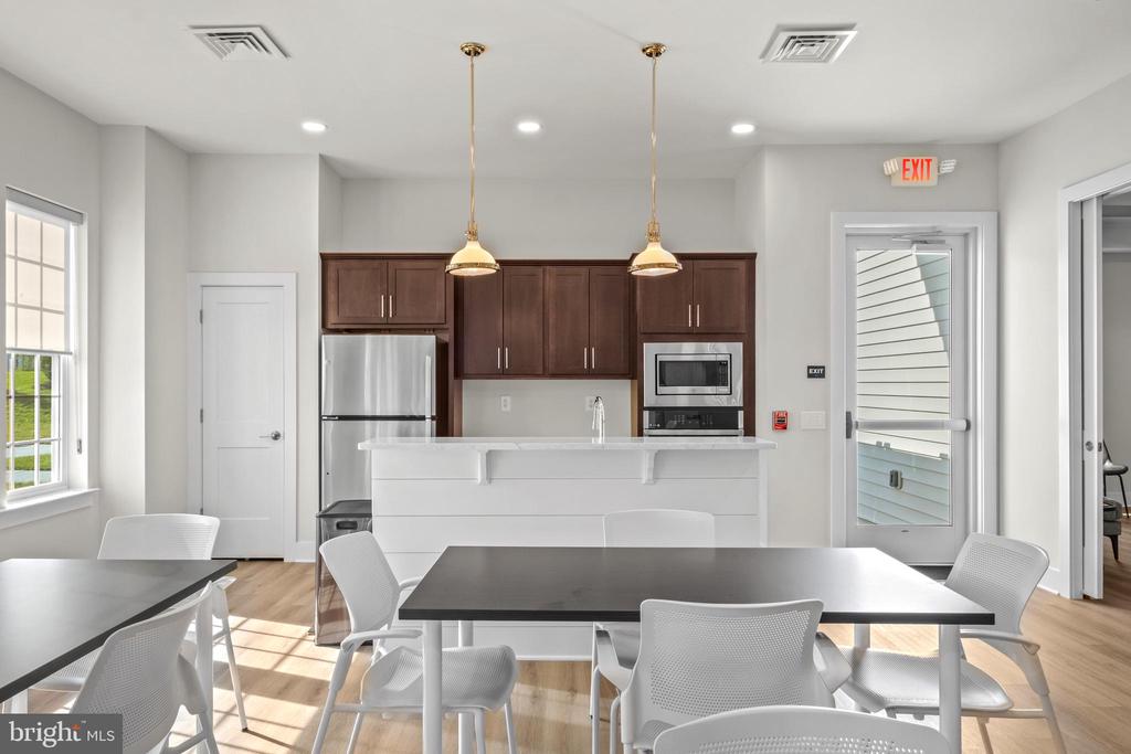 Mullica Hill, New Jersey, 08062, United States, 2 Bedrooms Bedrooms, ,2 BathroomsBathrooms,Residential,For Sale,1980419