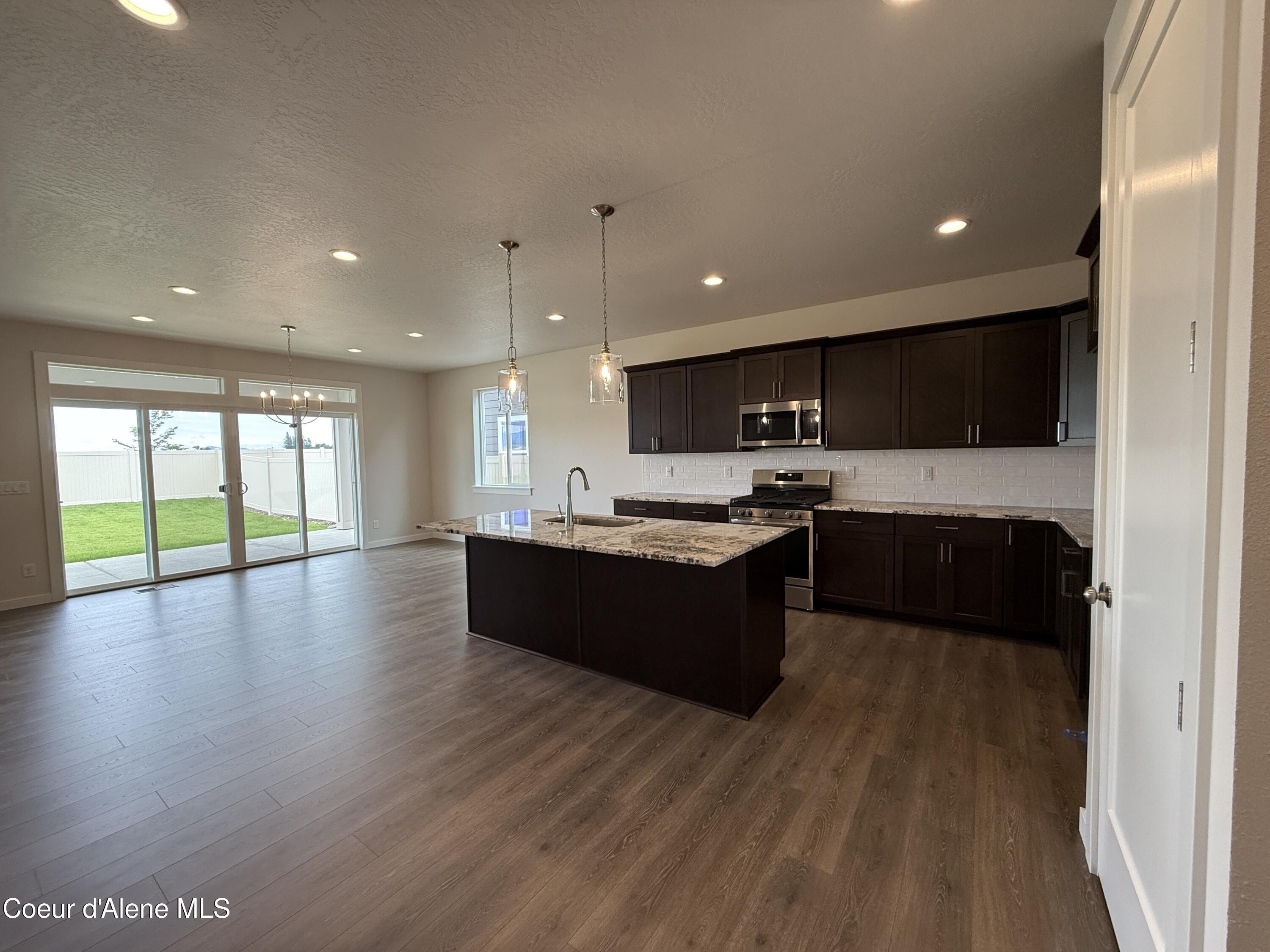Post Falls, Idaho, 83854, United States, 4 Bedrooms Bedrooms, ,3 BathroomsBathrooms,Residential,For Sale,1927944