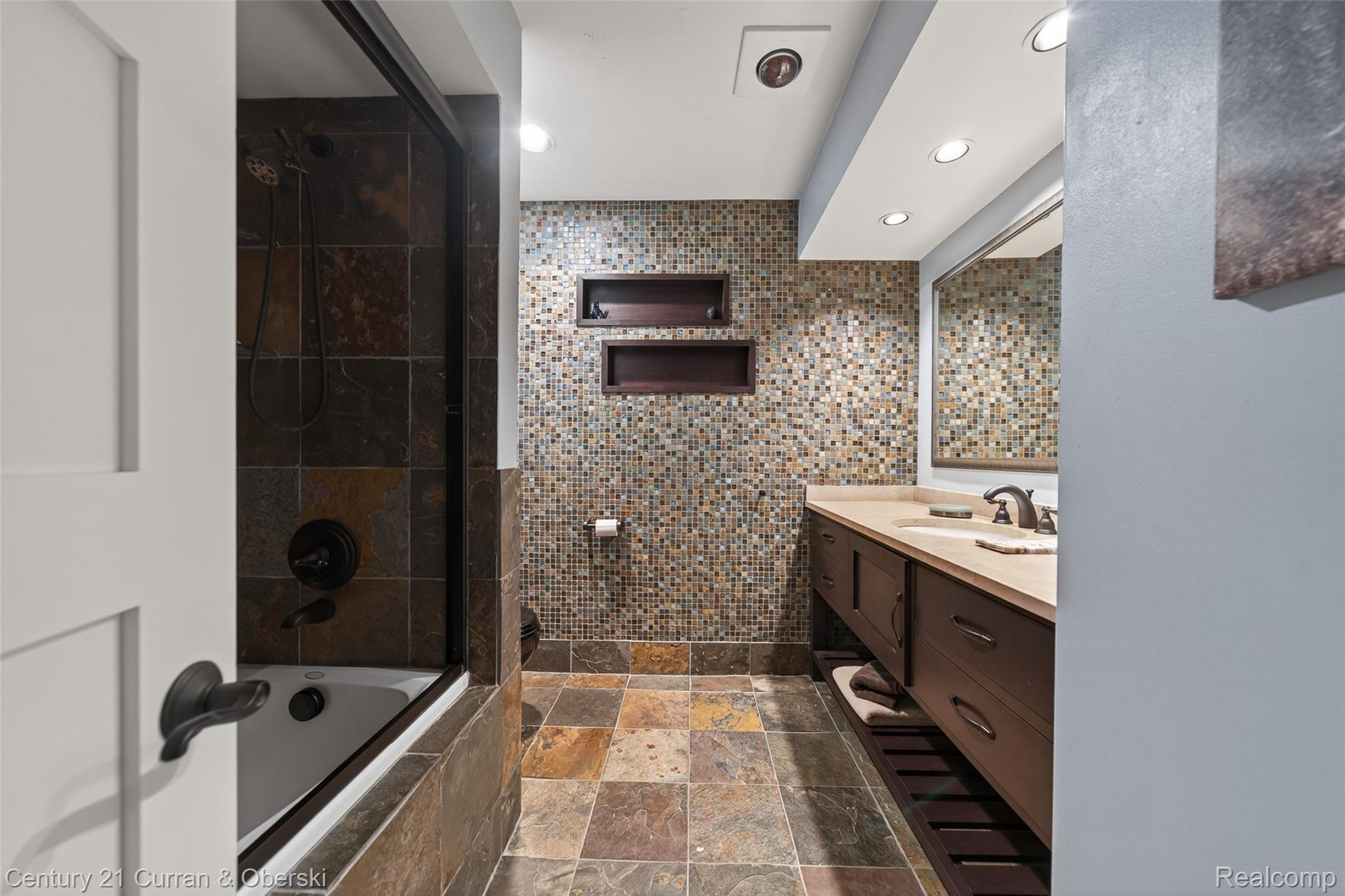 Bloomfield Hills, Michigan, 48301, United States, 4 Bedrooms Bedrooms, ,4 BathroomsBathrooms,Residential,For Sale,2035852