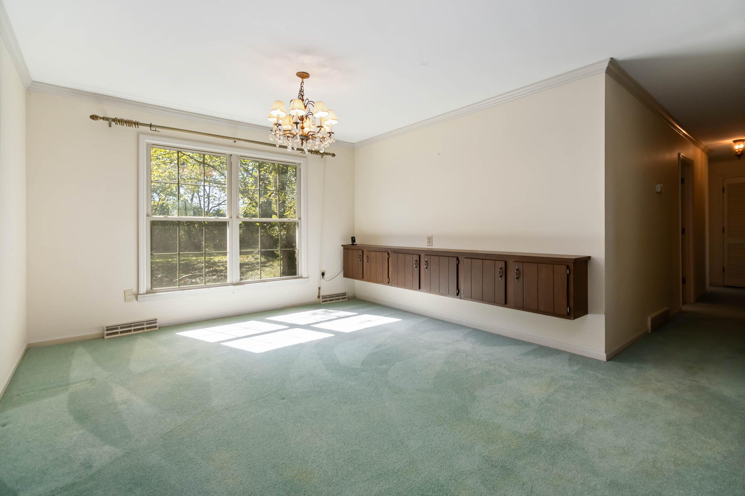 Richmond, Kentucky, 40475, United States, 4 Bedrooms Bedrooms, ,3 BathroomsBathrooms,Residential,For Sale,1977250