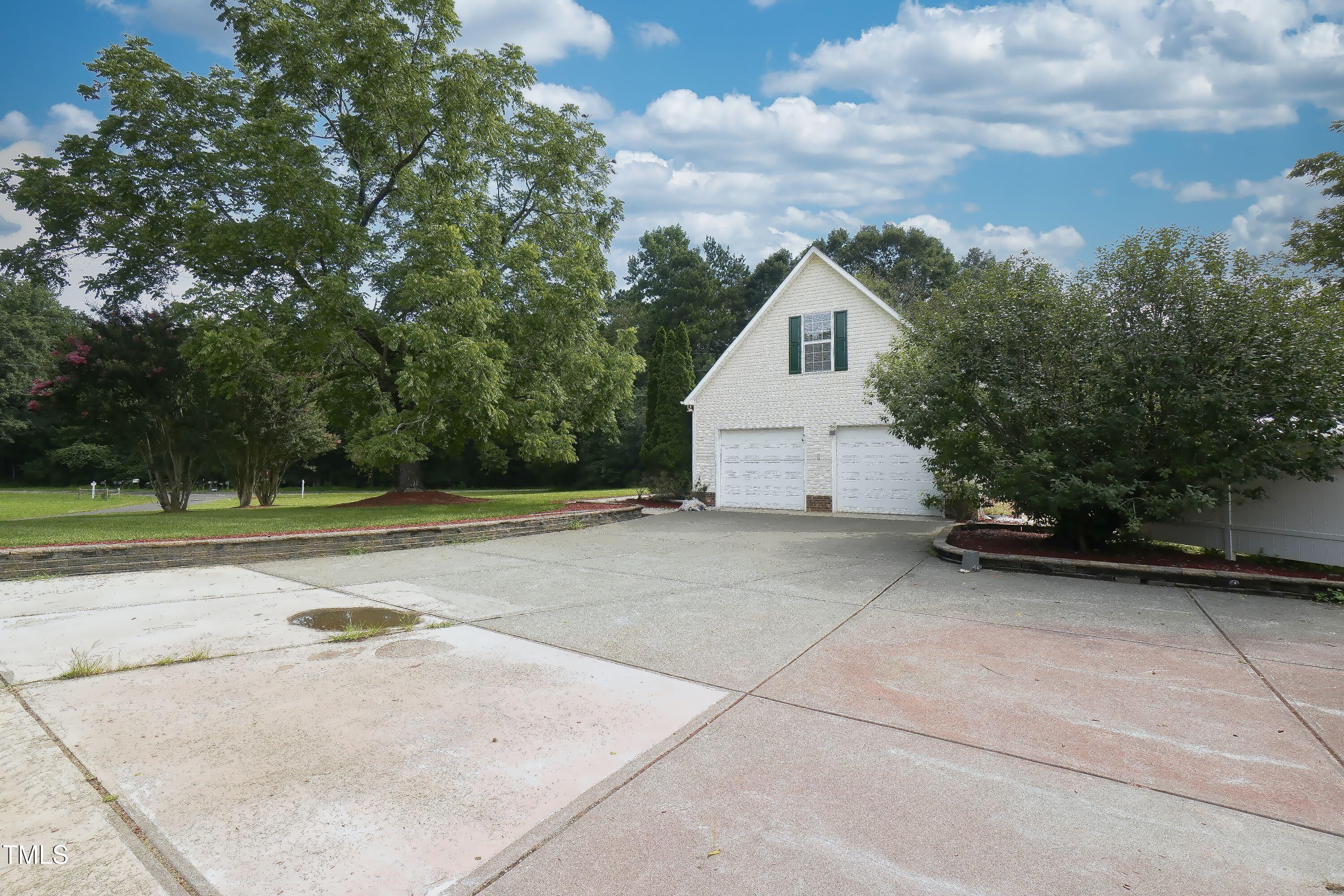 Hillsborough, North Carolina, 27278, United States, 3 Bedrooms Bedrooms, ,3 BathroomsBathrooms,Residential,For Sale,1902432