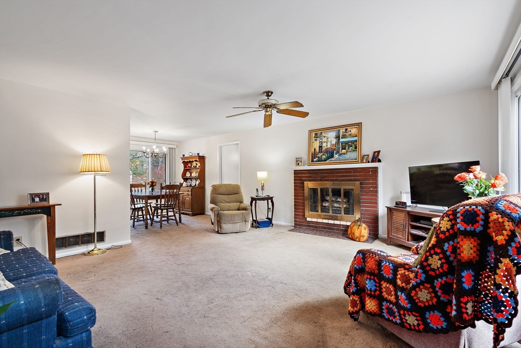 Sudbury, Massachusetts, 01776, United States, 3 Bedrooms Bedrooms, ,2 BathroomsBathrooms,Residential,For Sale,1991696