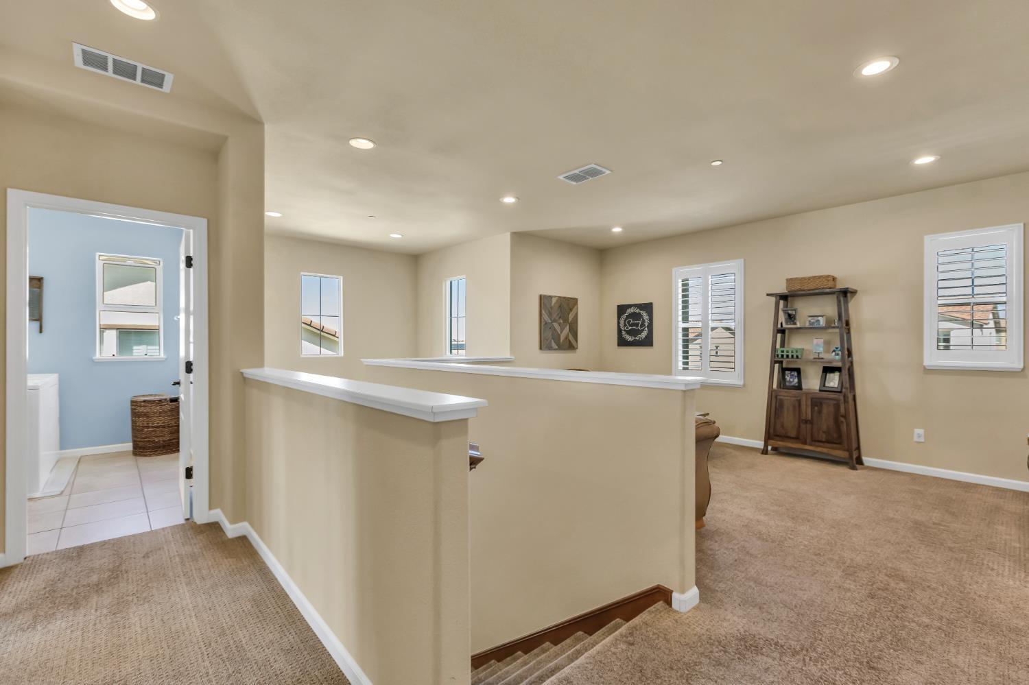 Rocklin, California, 95765, United States, 4 Bedrooms Bedrooms, ,3 BathroomsBathrooms,Residential,For Sale,1914175