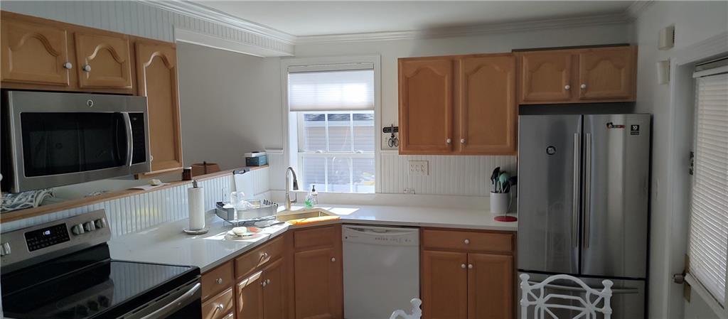 Providence, Rhode Island, 02908, United States, 3 Bedrooms Bedrooms, ,2 BathroomsBathrooms,Residential,For Sale,2005166