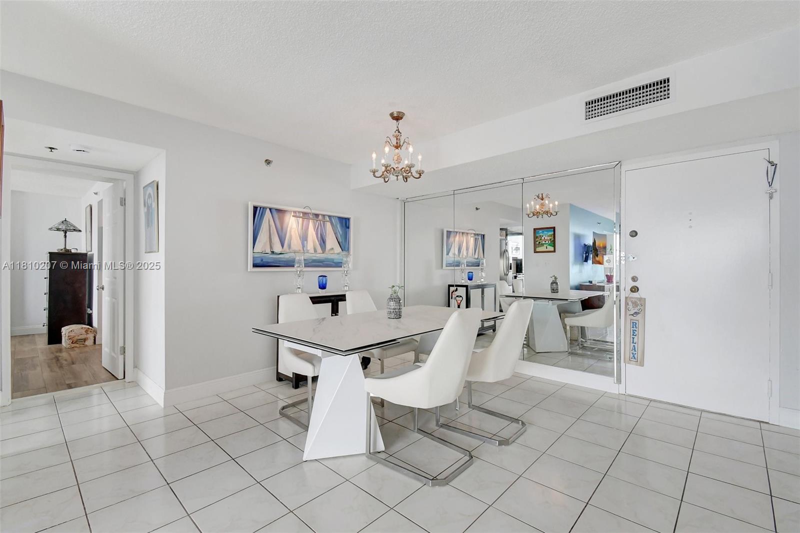 Sunny Isles Beach, Florida, 33160, United States, 2 Bedrooms Bedrooms, ,2 BathroomsBathrooms,Residential,For Sale,1837266