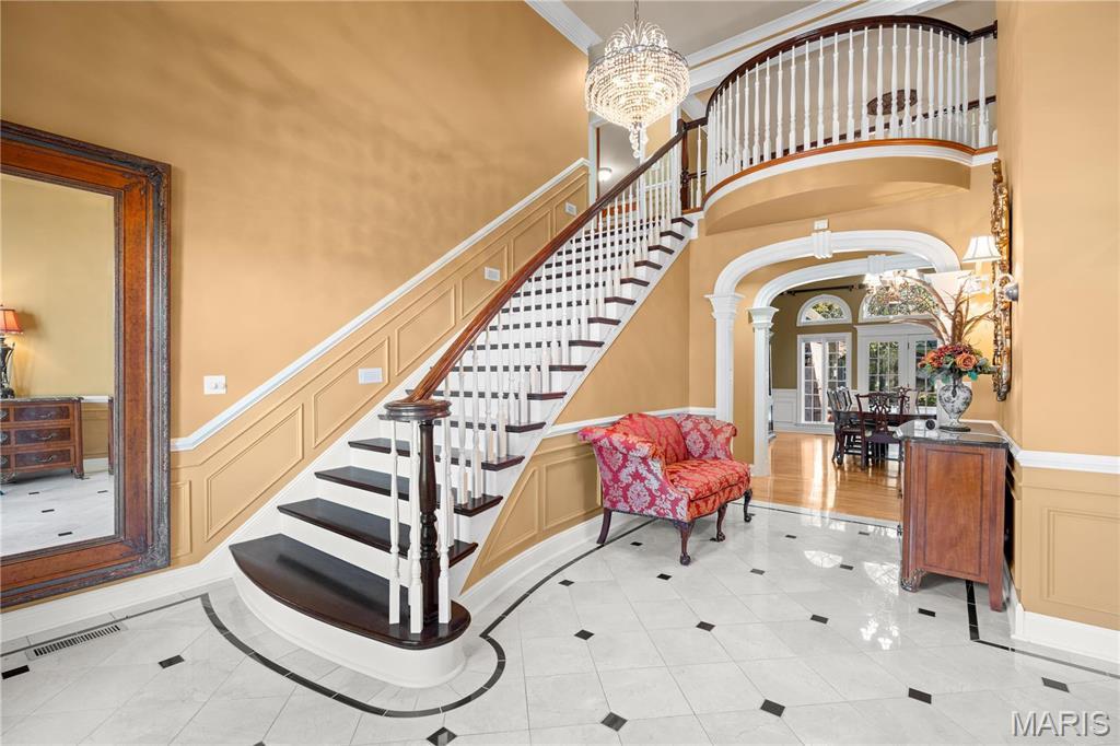 Charleston, Missouri, 63834, United States, 5 Bedrooms Bedrooms, ,4 BathroomsBathrooms,Residential,For Sale,1938215