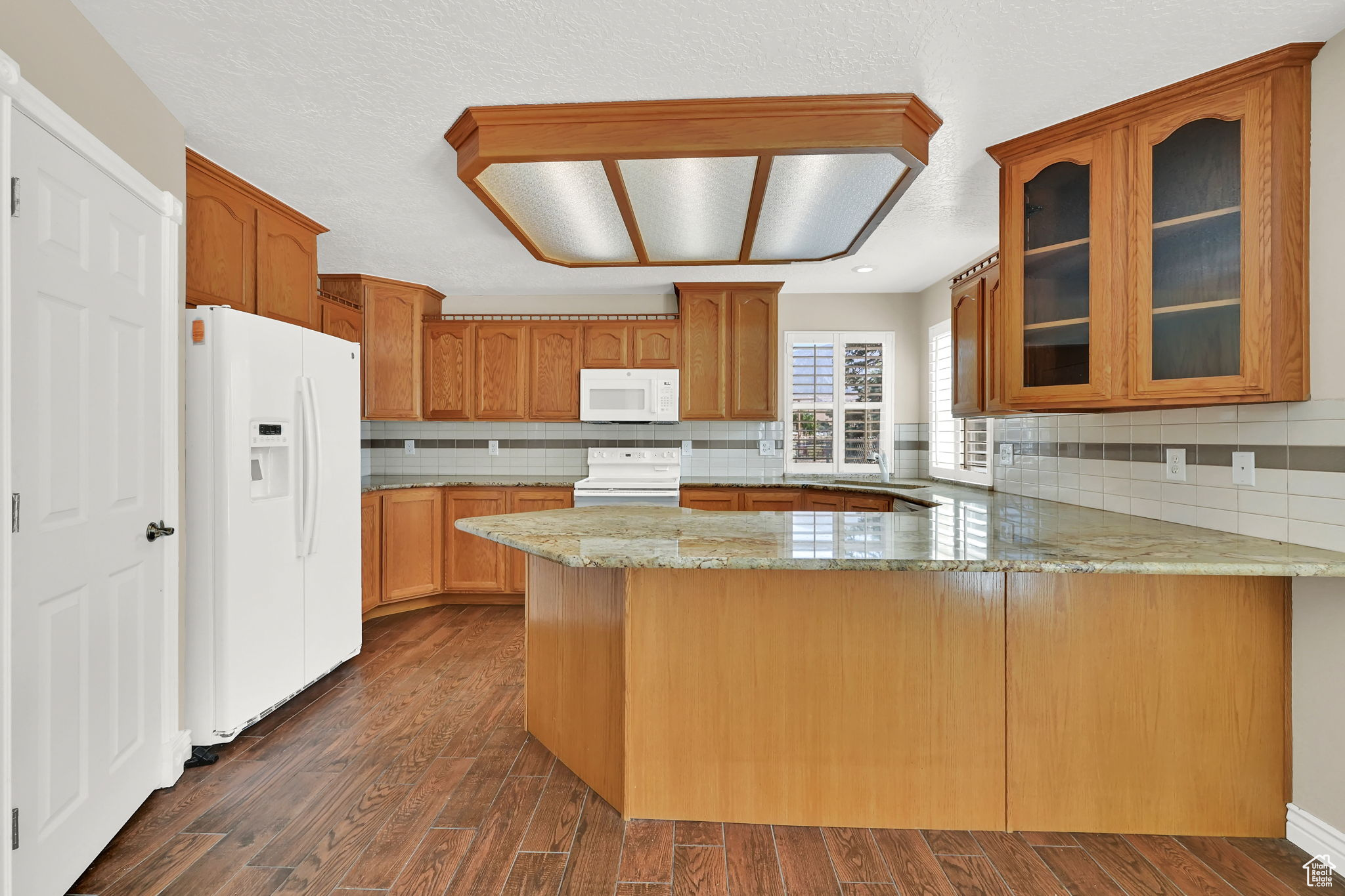 Farr West, Utah, 84404, United States, 4 Bedrooms Bedrooms, ,3 BathroomsBathrooms,Residential,For Sale,1891966