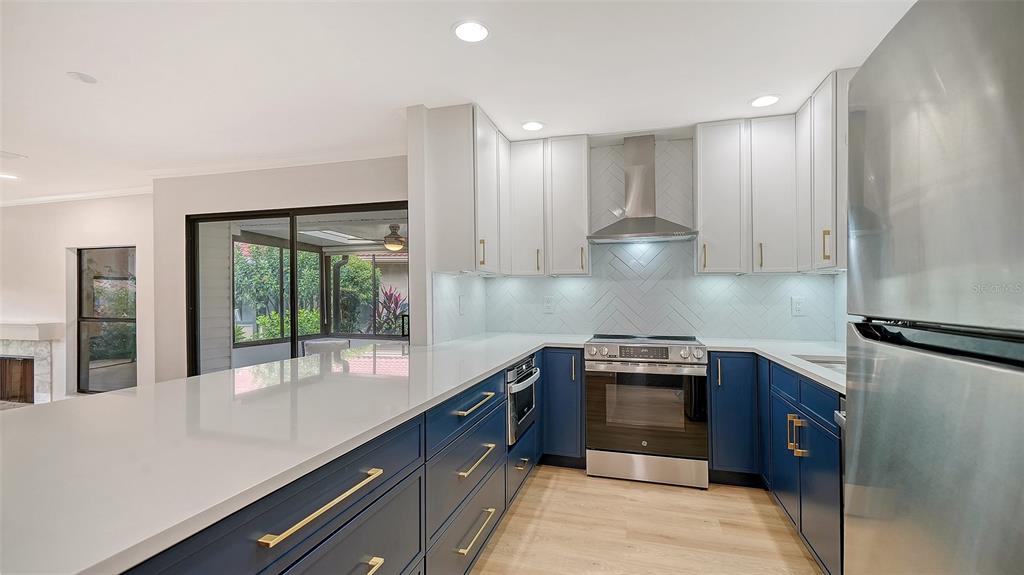 Sarasota, Florida, 34231, United States, 3 Bedrooms Bedrooms, ,2 BathroomsBathrooms,Residential,For Sale,1986536