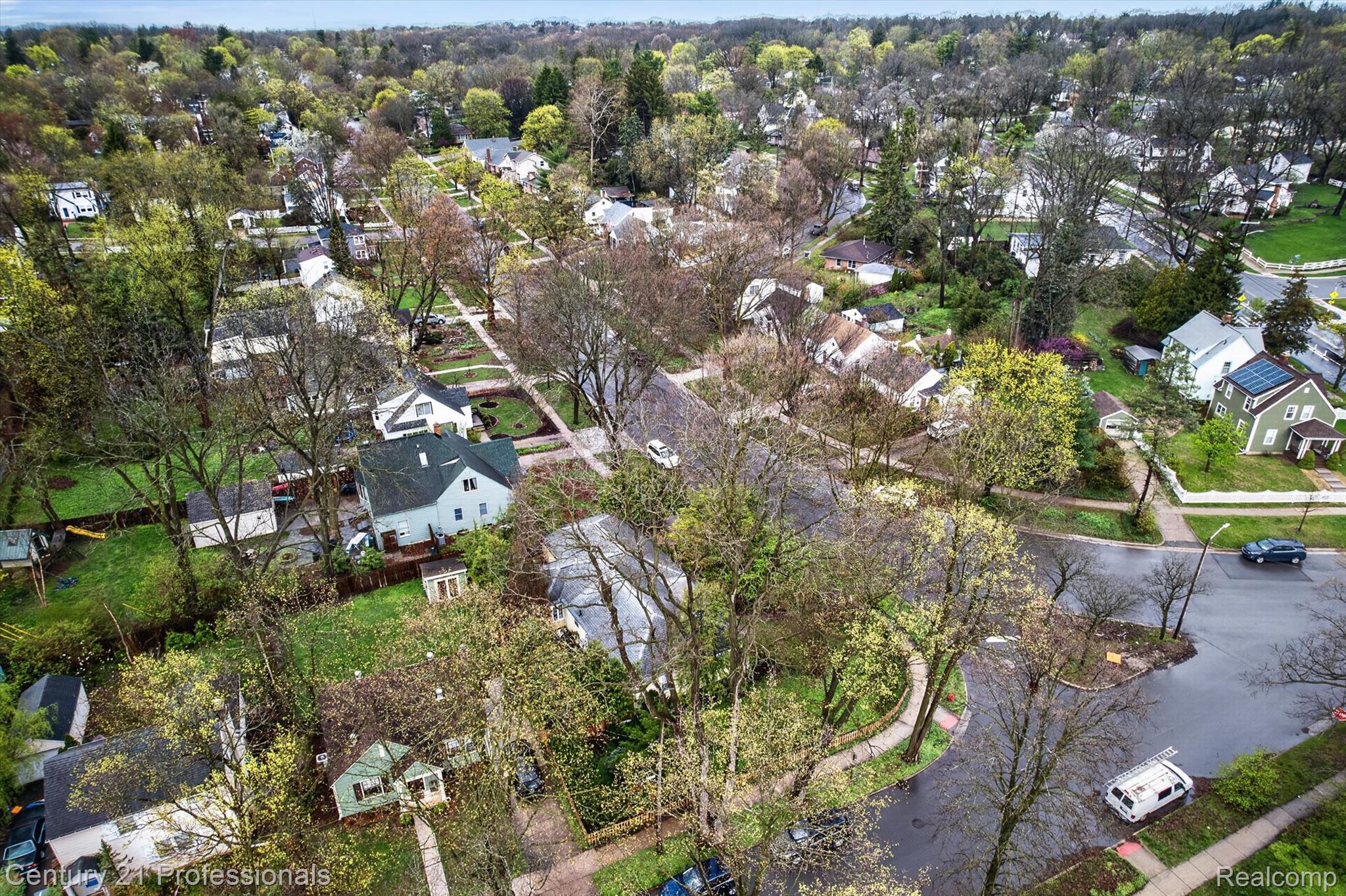 AnnArbor, Michigan, 48103, United States, 3 Bedrooms Bedrooms, ,2 BathroomsBathrooms,Residential,For Sale,2038330