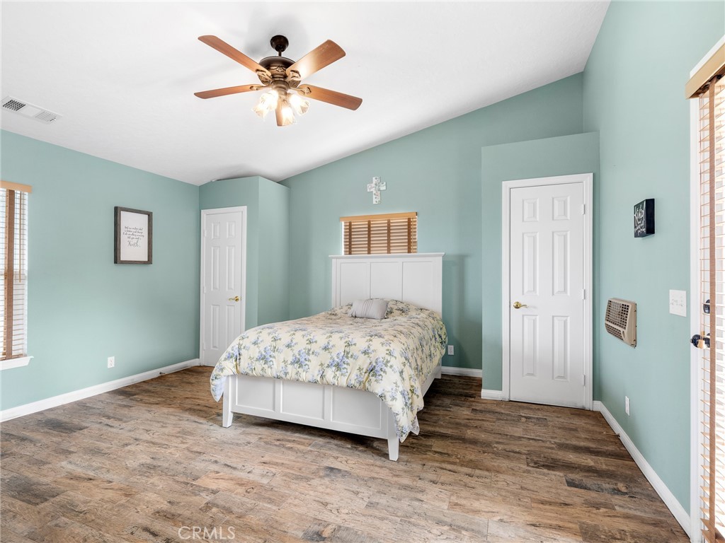 Pinon Hills, California, 92372, United States, 5 Bedrooms Bedrooms, ,3 BathroomsBathrooms,Residential,For Sale,1993354